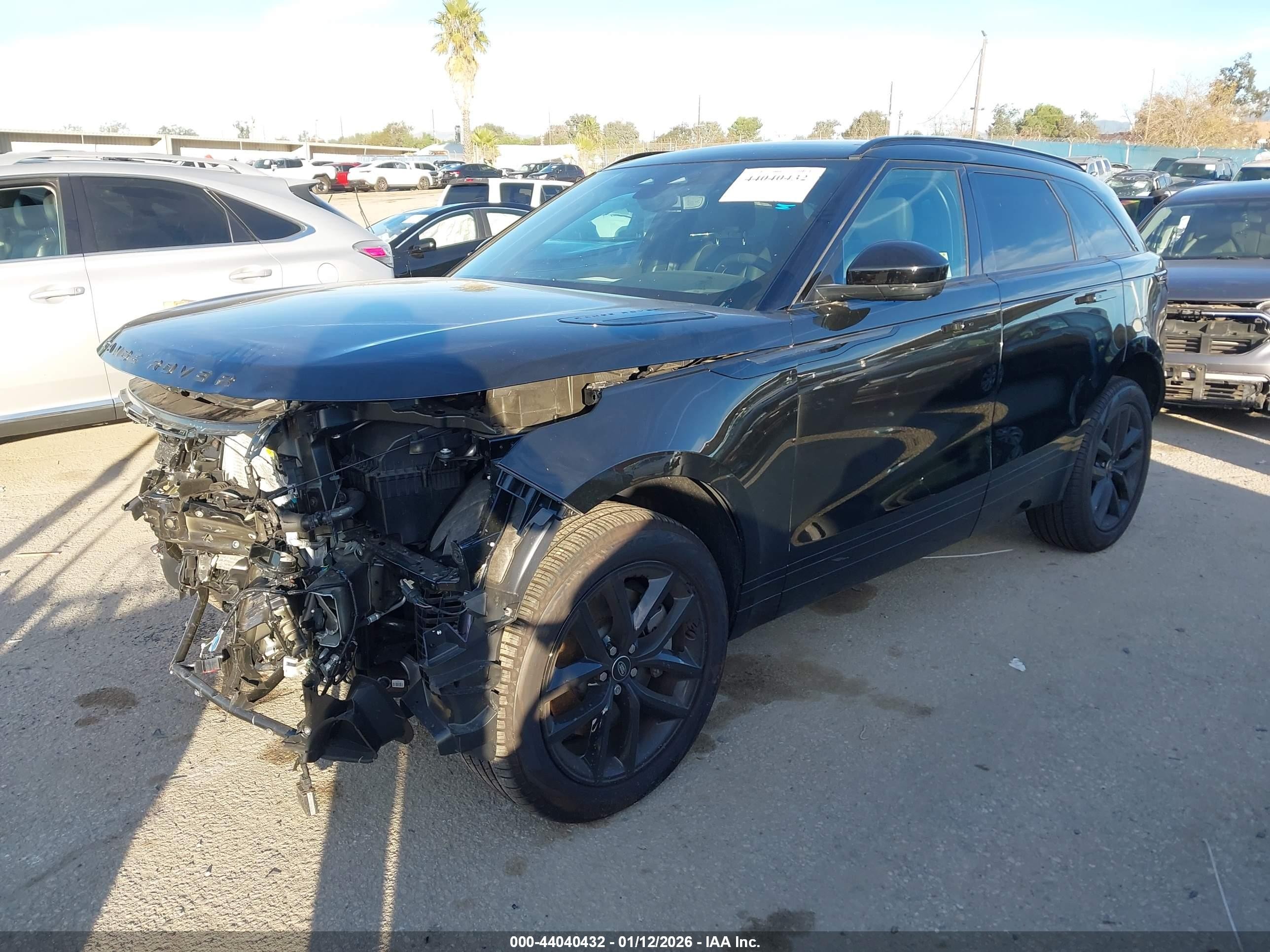 2026 Land Rover Range Rover Velar P250 Dynamic Se Black vin: SALYL2EX6TA814611