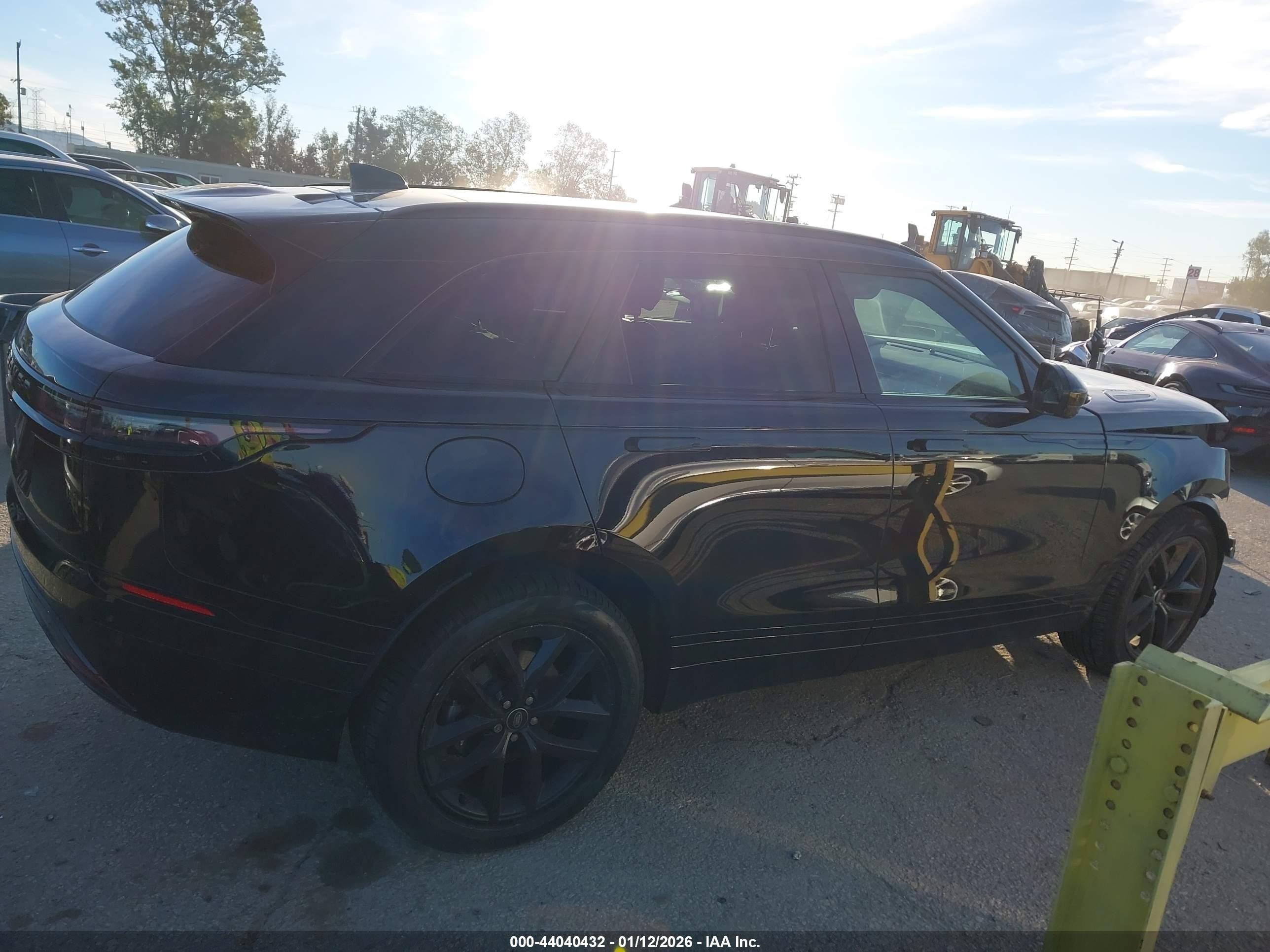 2026 Land Rover Range Rover Velar P250 Dynamic Se Black vin: SALYL2EX6TA814611
