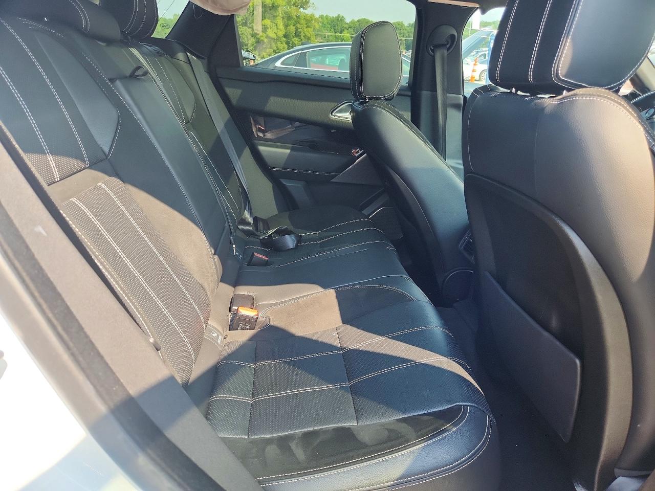 2018 Land Rover Range Rover Velar R-dynamic Se Белый vin: SALYL2RV1JA771382
