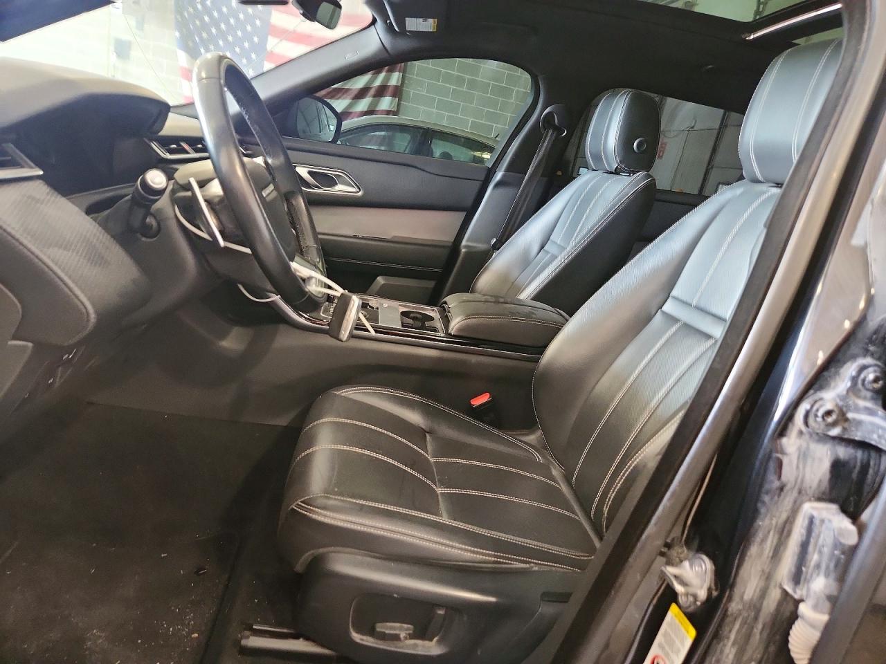 2018 Land Rover Range Rover Velar R-dynamic Se Black vin: SALYL2RV8JA730117