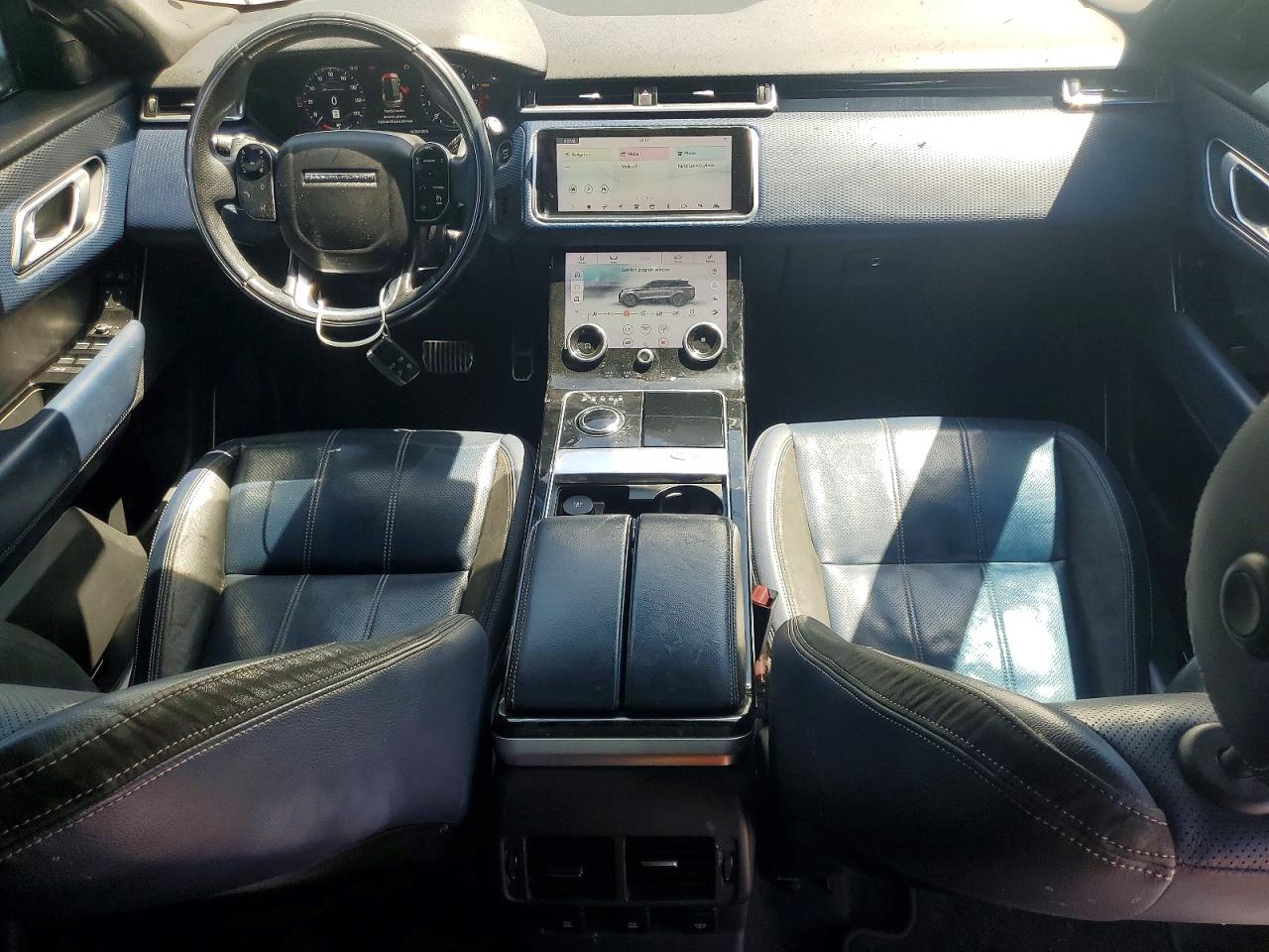 2018 Land Rover Range Rover Velar R-dynamic Se Silver vin: SALYL2RV8JA745507