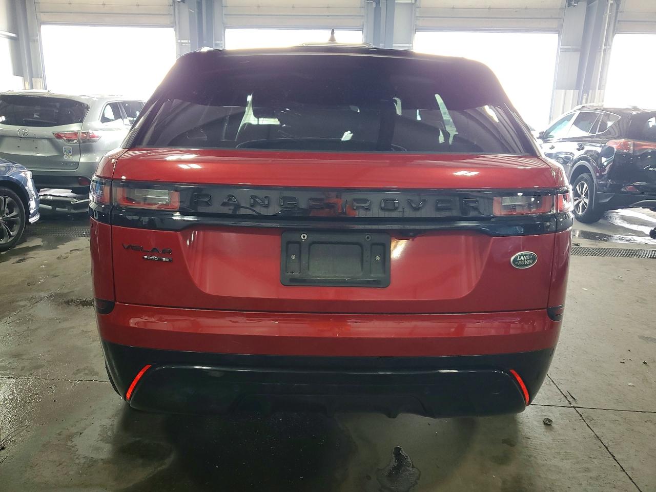 2018 Land Rover Range Rover Velar R-dynamic Se Red vin: SALYL2RX5JA773900