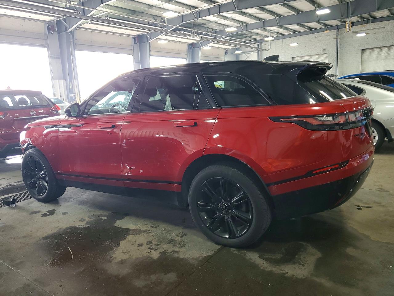 2018 Land Rover Range Rover Velar R-dynamic Se Red vin: SALYL2RX5JA773900