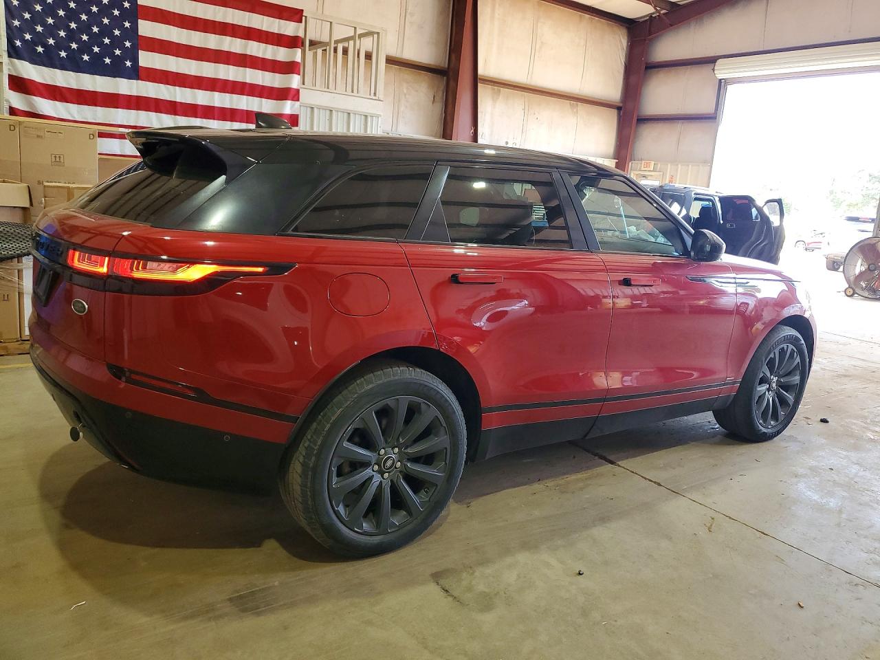 2018 Land Rover Range Rover Velar R-dynamic Se Red vin: SALYL2RX8JA760137