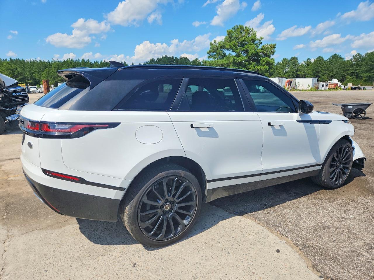 2018 Land Rover Range Rover Velar R-dynamic Hse White vin: SALYM2RV3JA753088