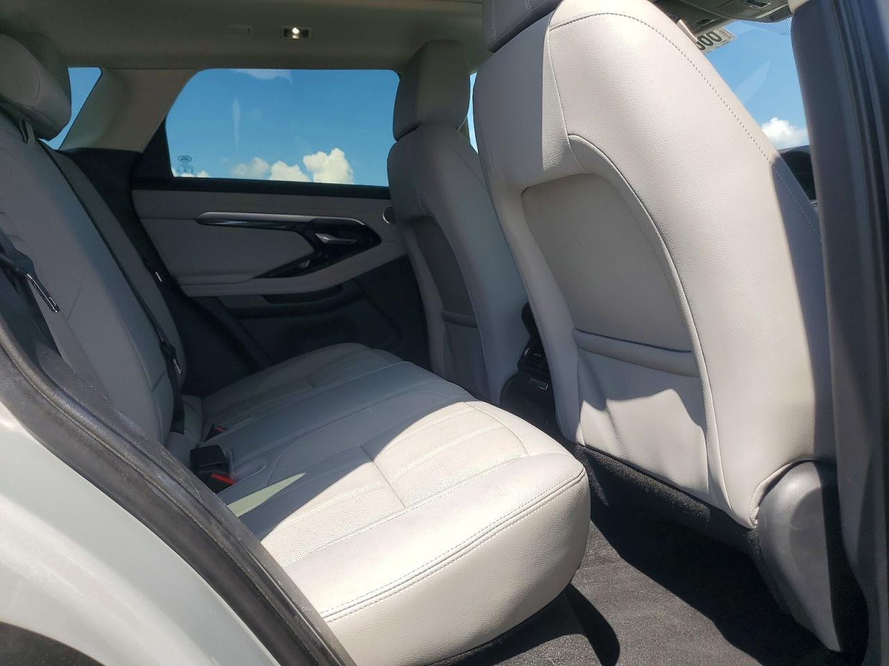 2020 Land Rover Range Rover Evoque Se Silver vin: SALZP2FX5LH054329