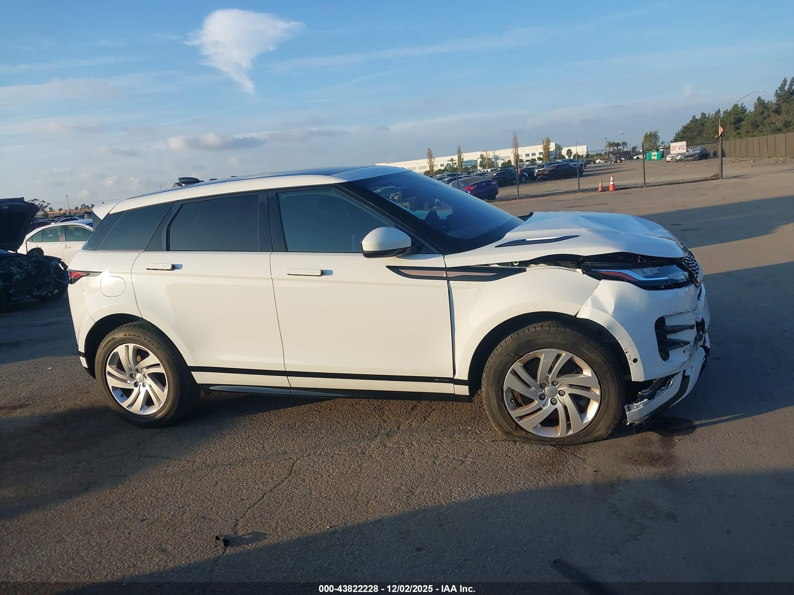 2020 Land Rover Range Rover Evoque R-dynamic S White vin: SALZT2GX7LH057873