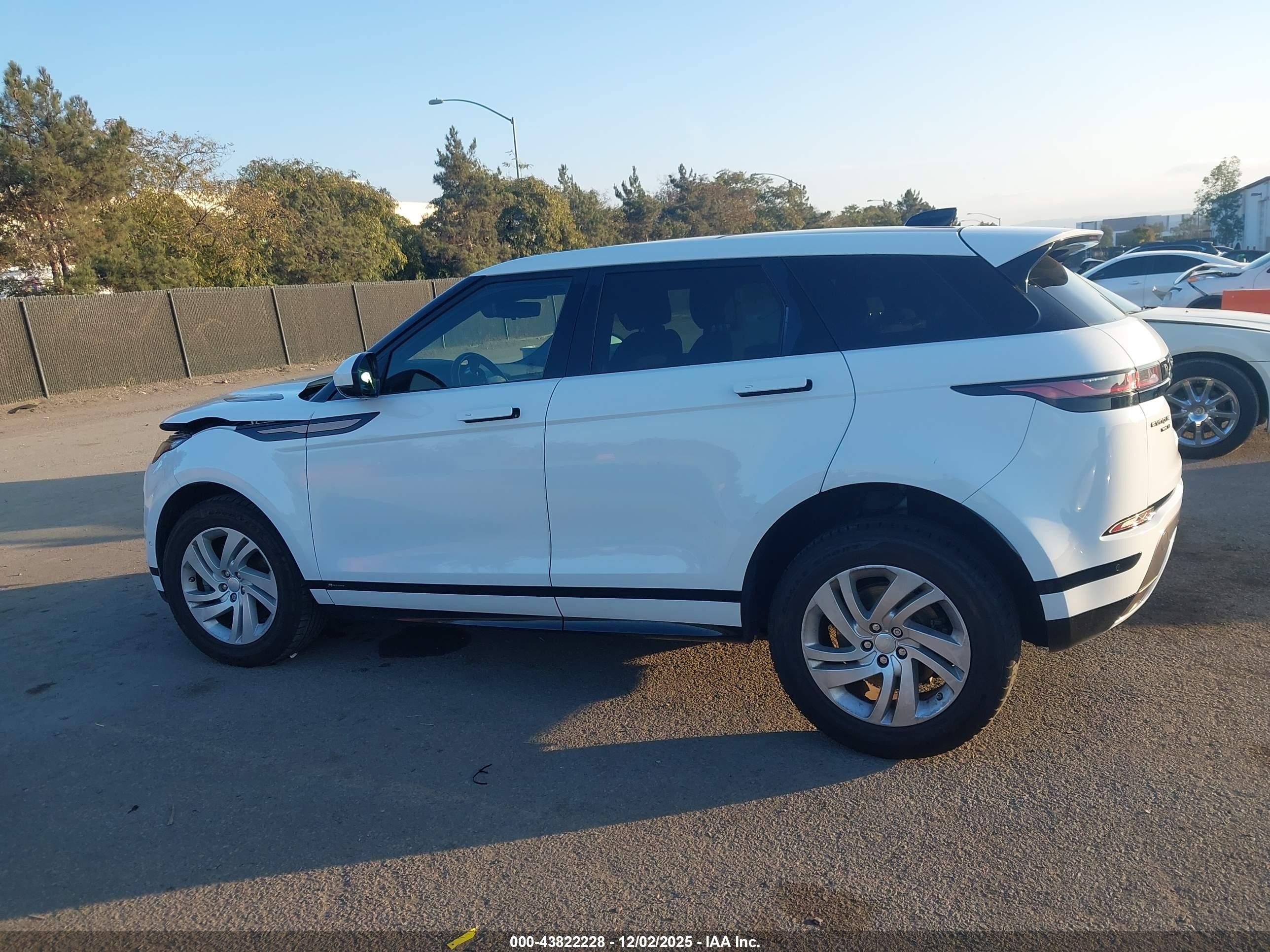 2020 Land Rover Range Rover Evoque R-dynamic S White vin: SALZT2GX7LH057873