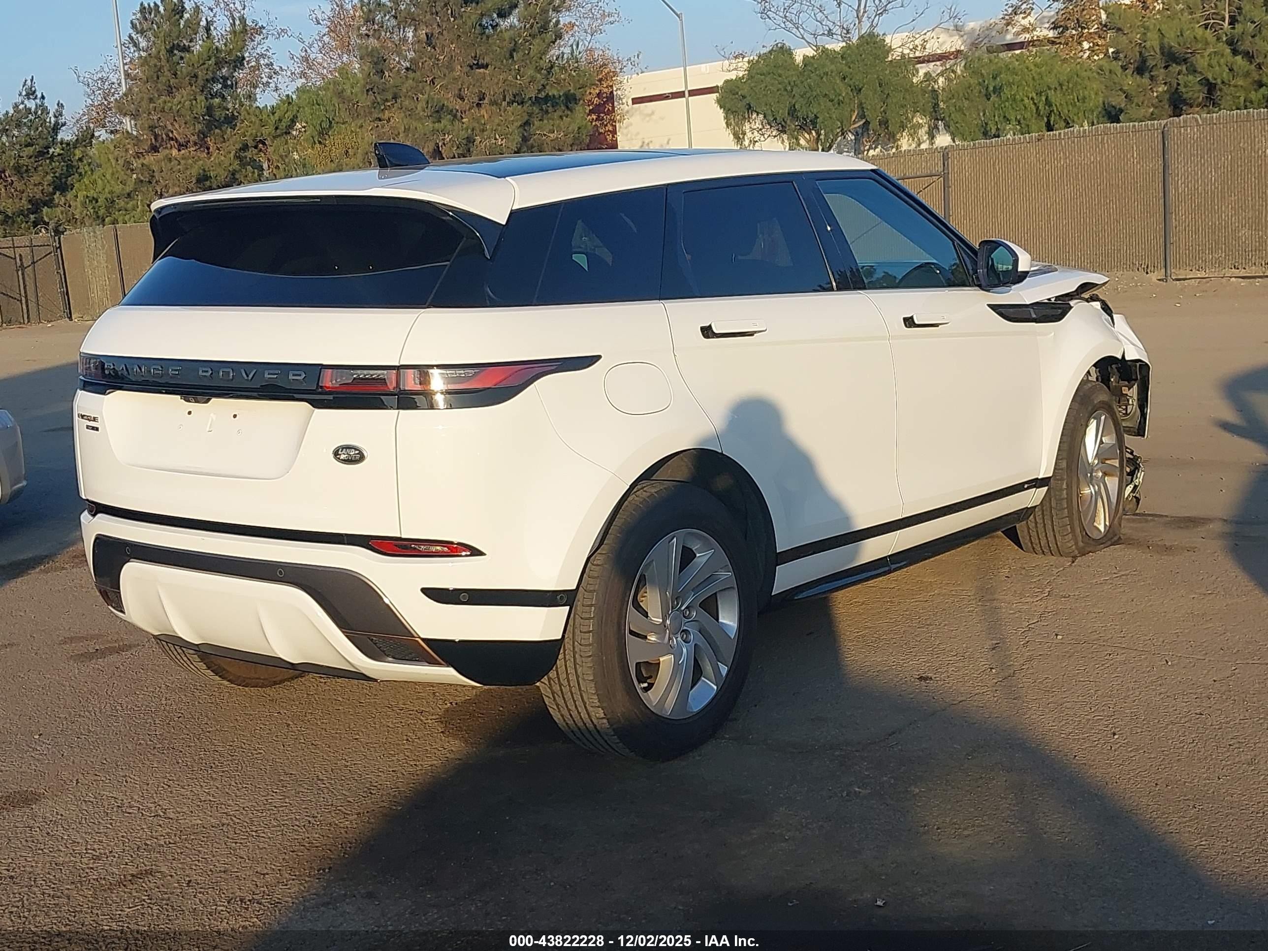 2020 Land Rover Range Rover Evoque R-dynamic S White vin: SALZT2GX7LH057873
