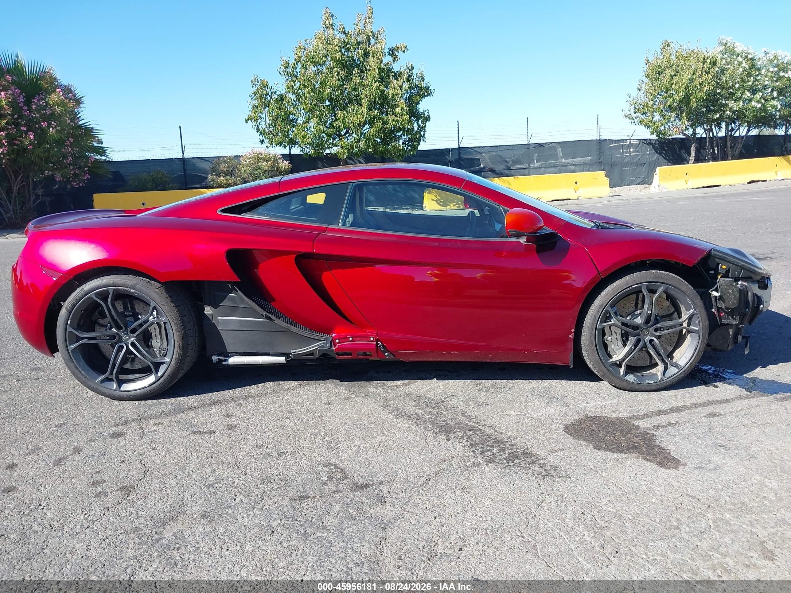 2013 Mclaren Mp4-12c   Red vin: SBM11AAA9DW001835