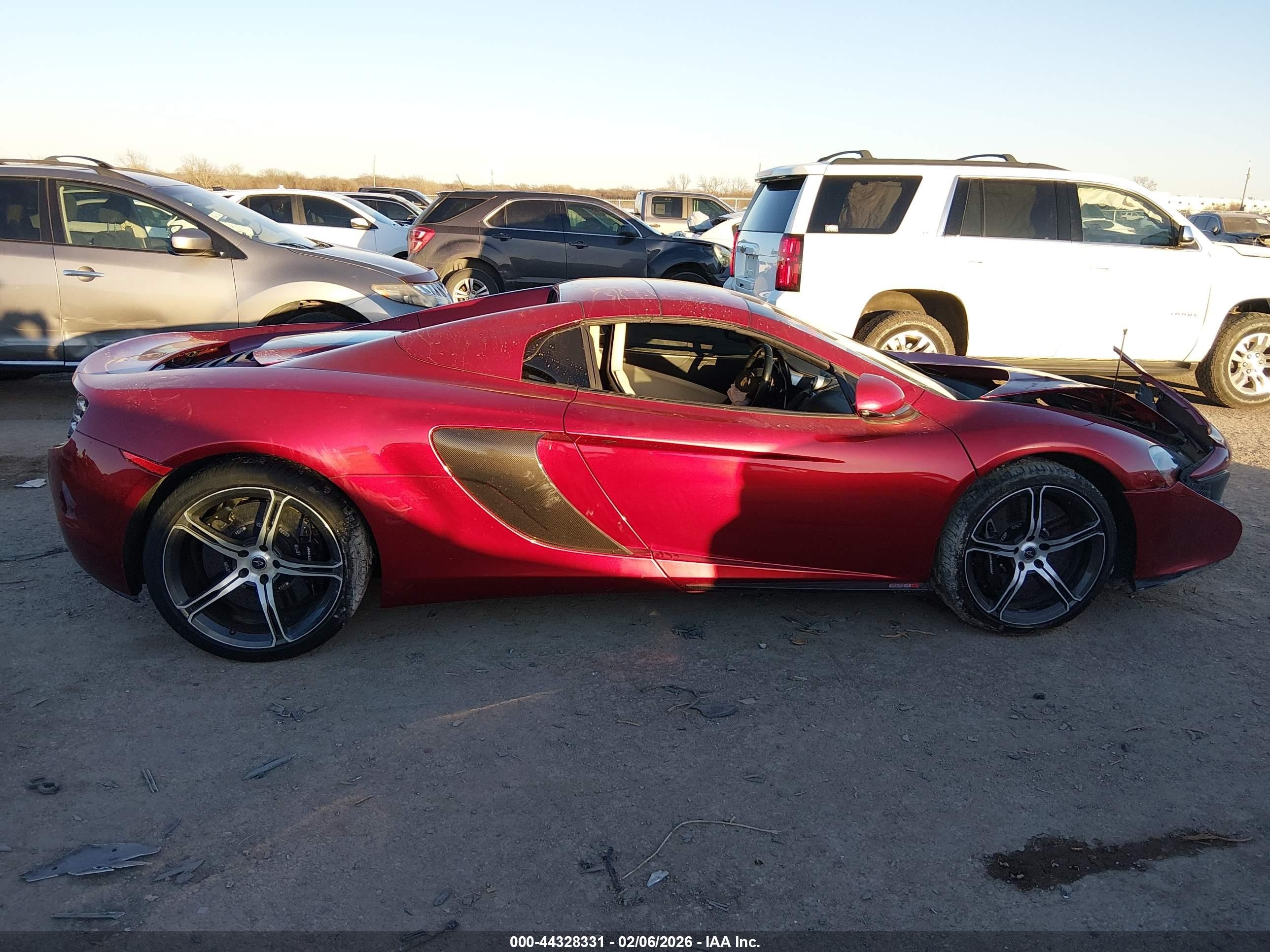 2015 Mclaren 650s   Red vin: SBM11FAA2FW004592