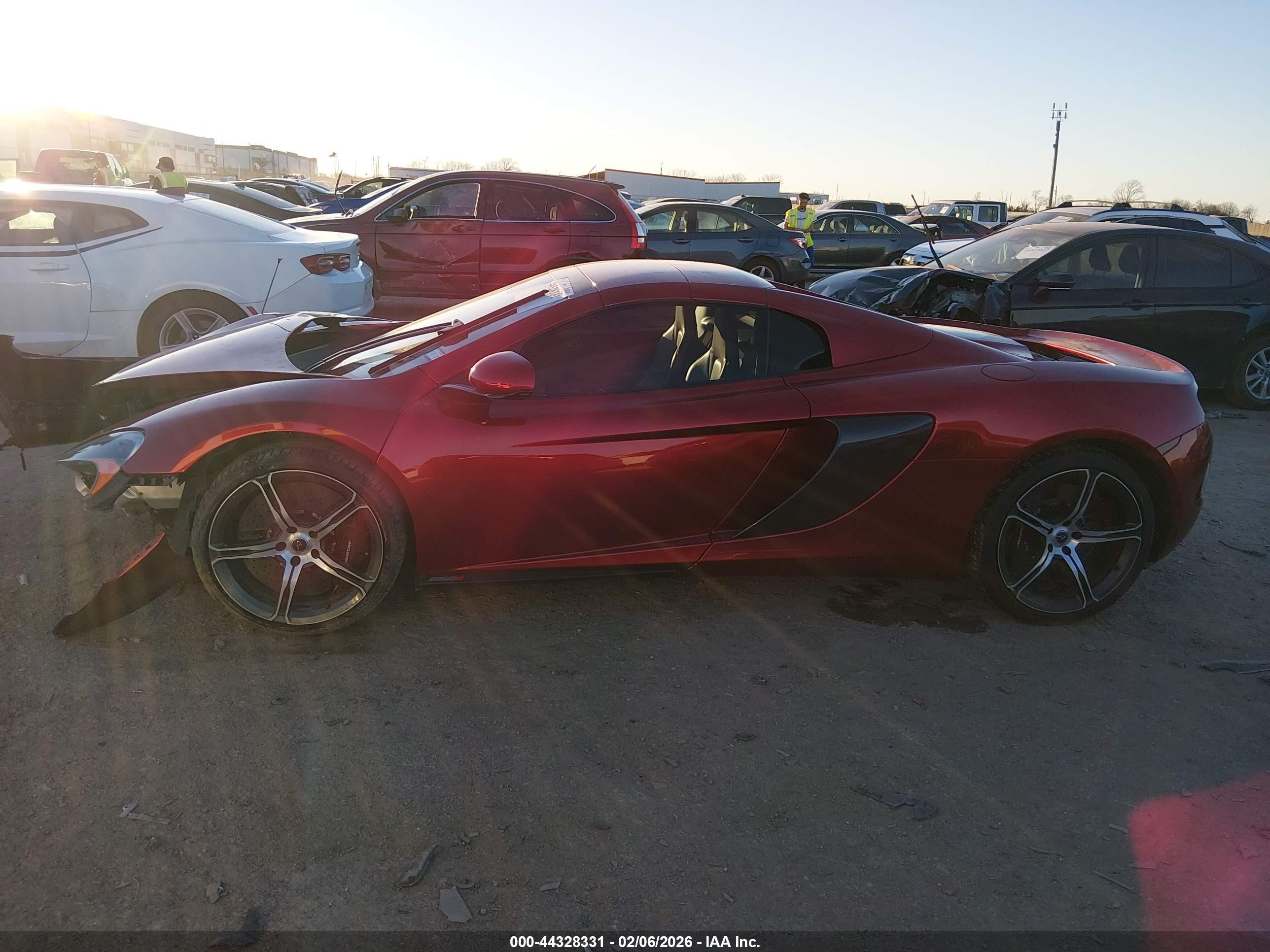2015 Mclaren 650s   Red vin: SBM11FAA2FW004592