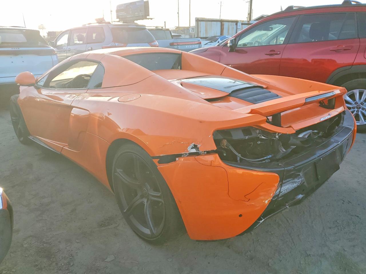 2015 Mclaren Automotive 650s Spider Orange vin: SBM11FAA9FW004945