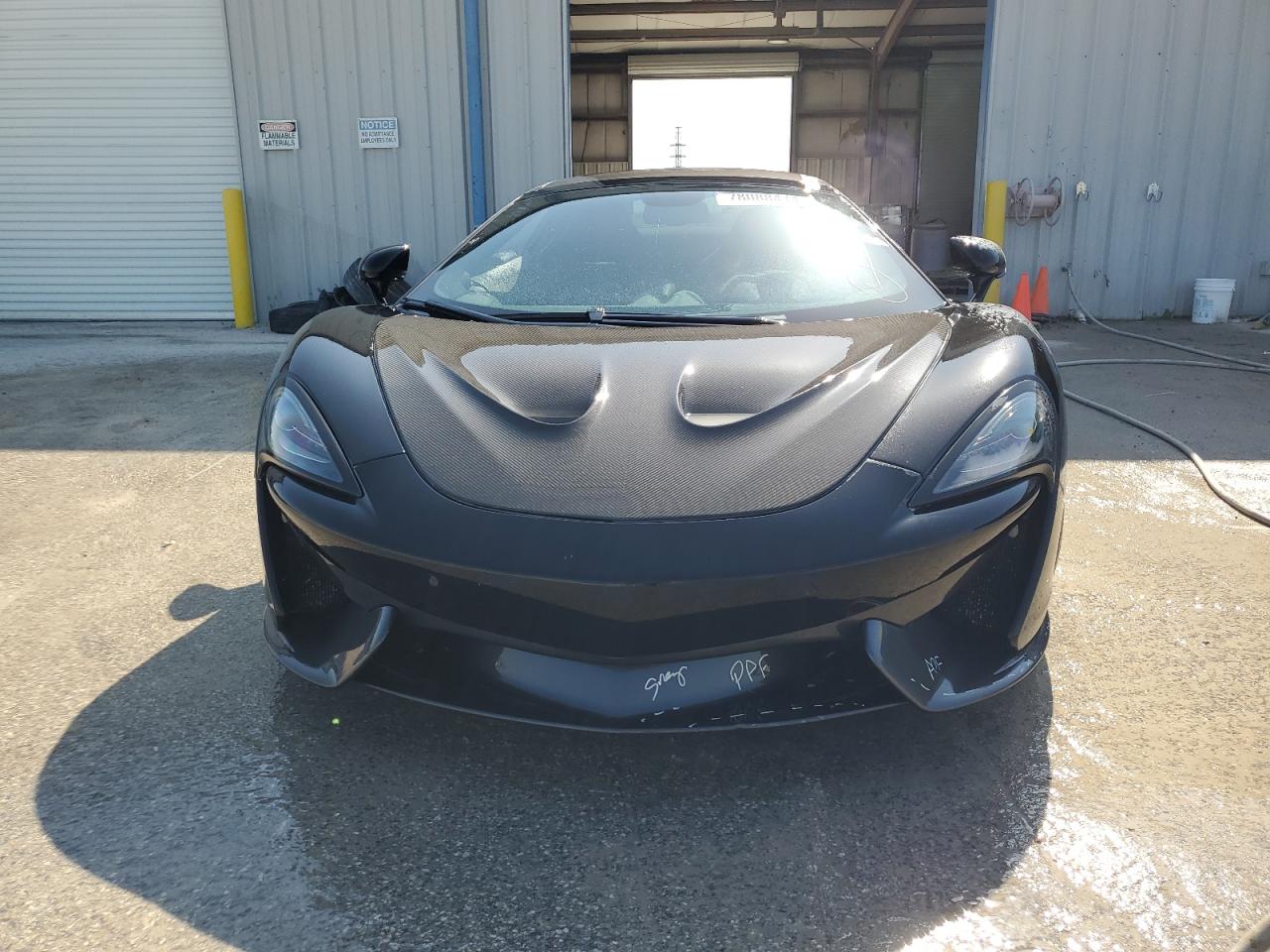 2019 Mclaren Automotive 570s  Серый vin: SBM13FAA1KW006404