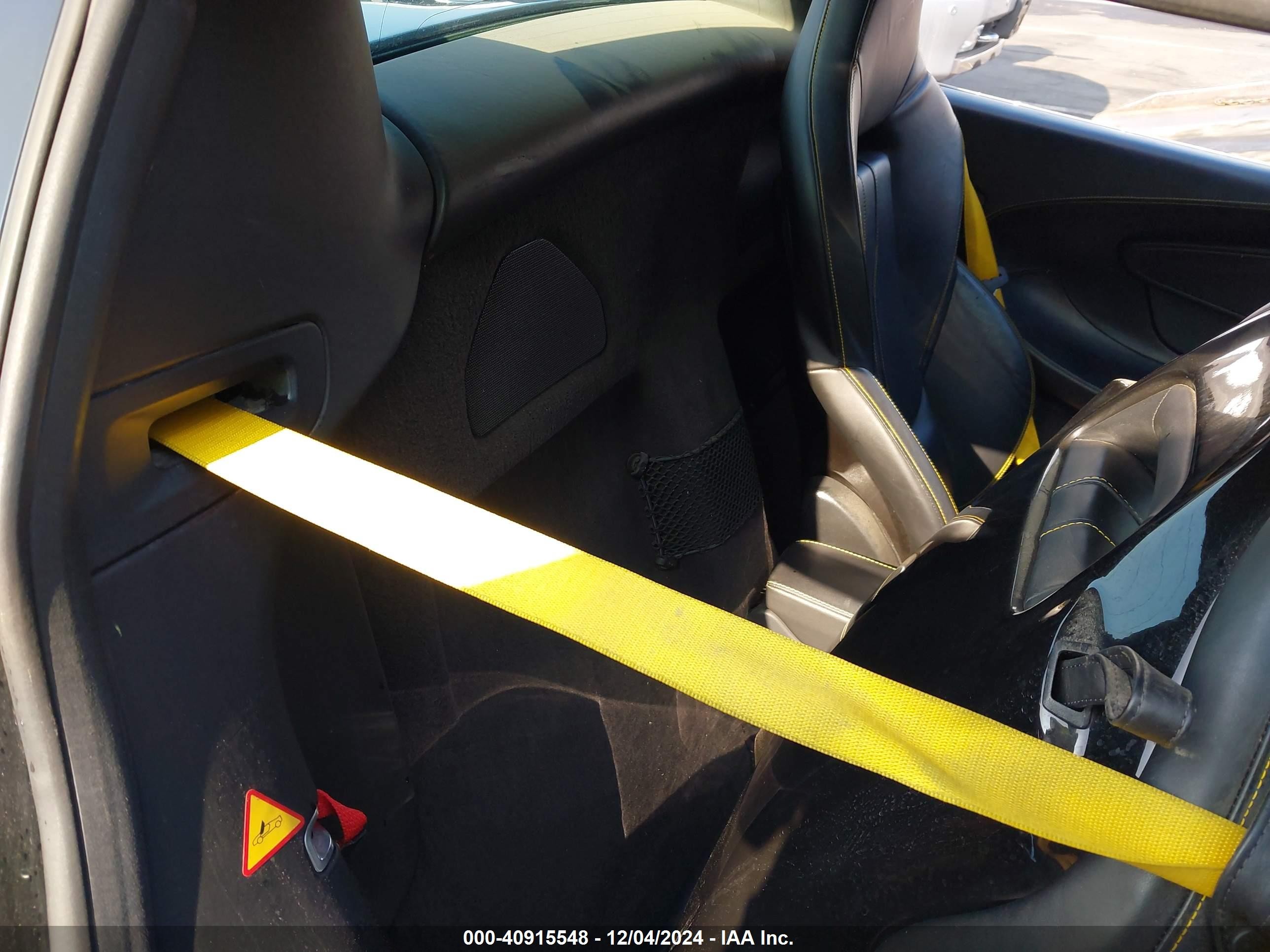2019 Mclaren 570s   Black vin: SBM13FAA2KW006203