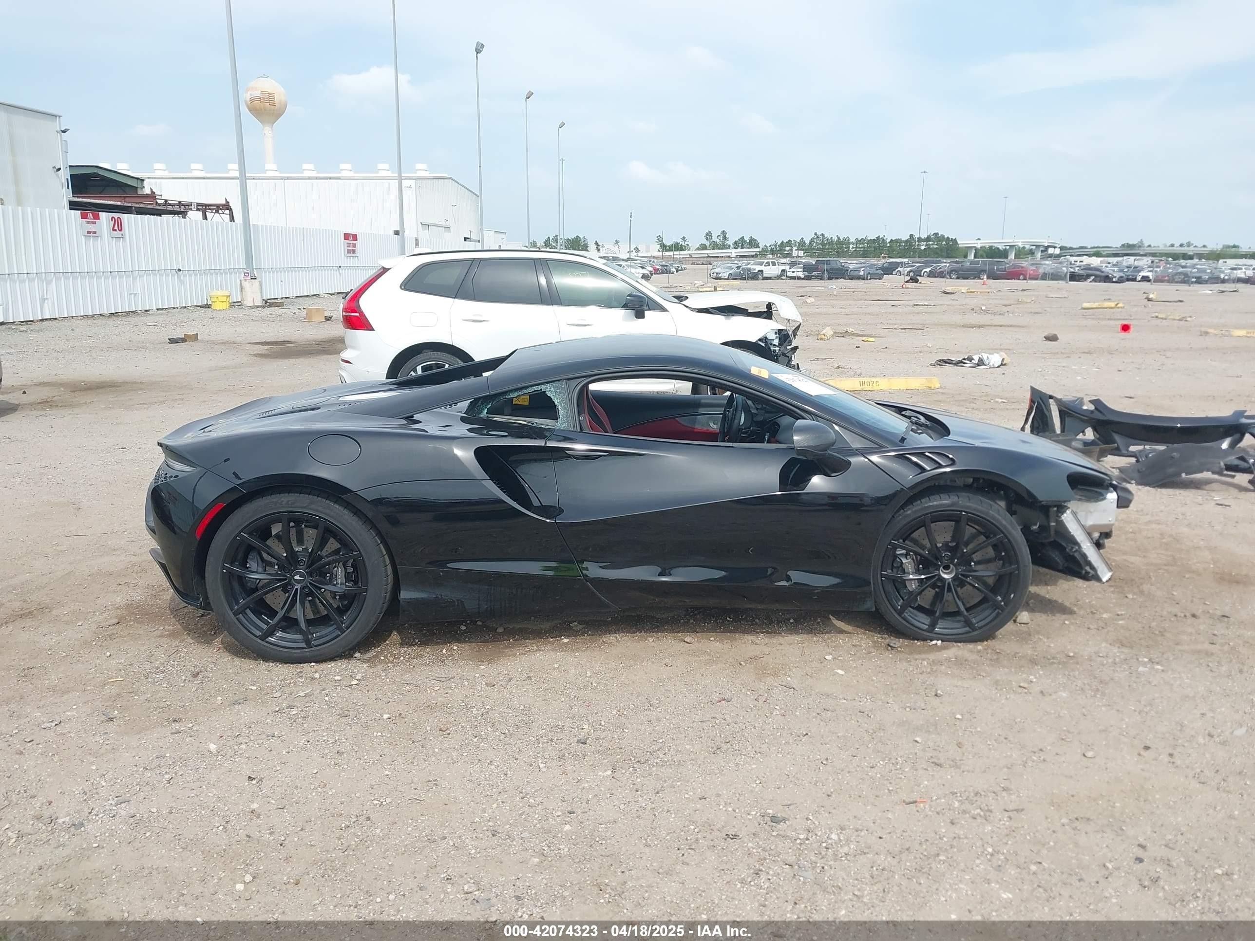 2023 Mclaren Artura Performance/techlux/vision Black vin: SBM16AEA7PW001168