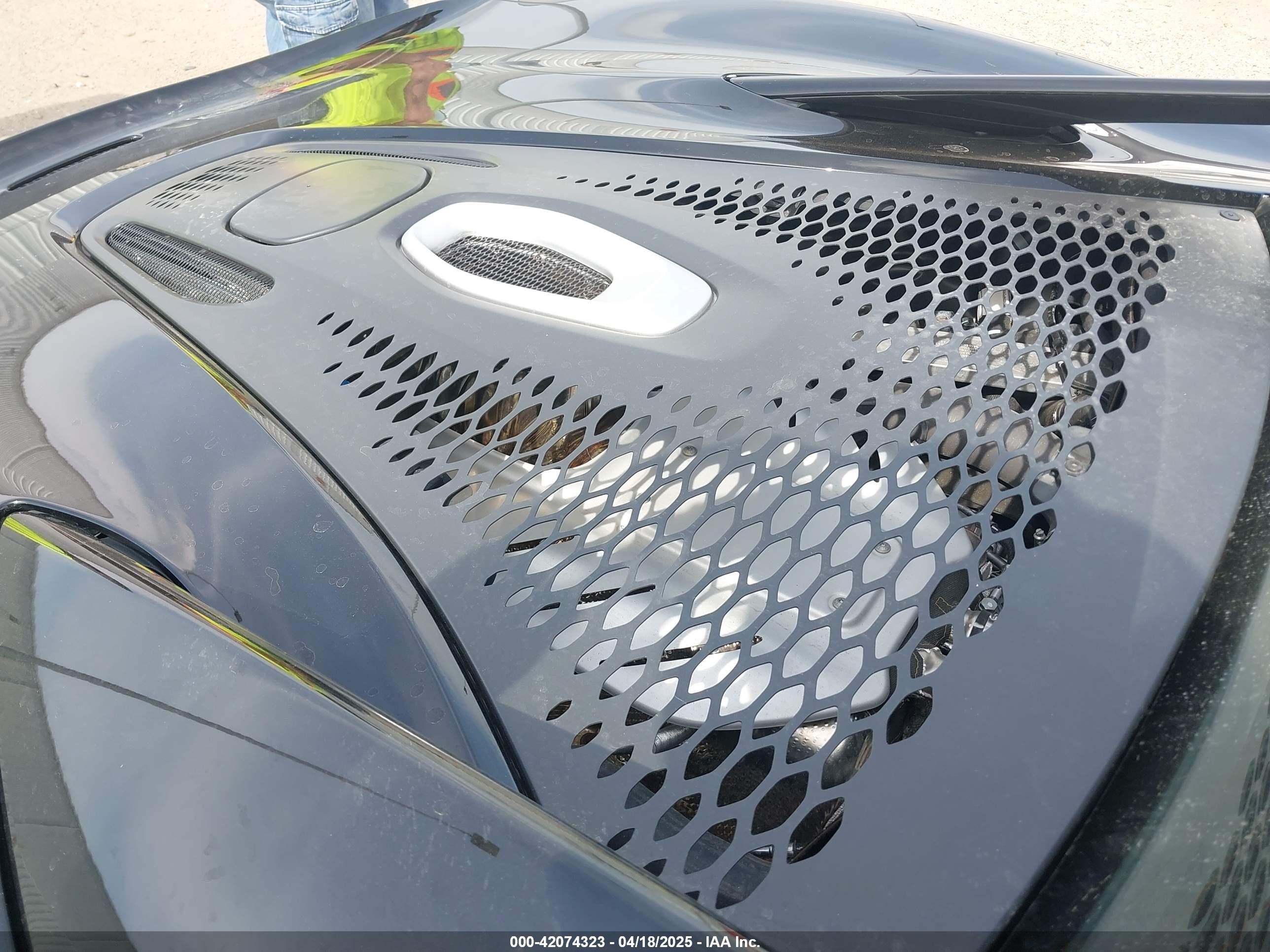 2023 Mclaren Artura Performance/techlux/vision Black vin: SBM16AEA7PW001168