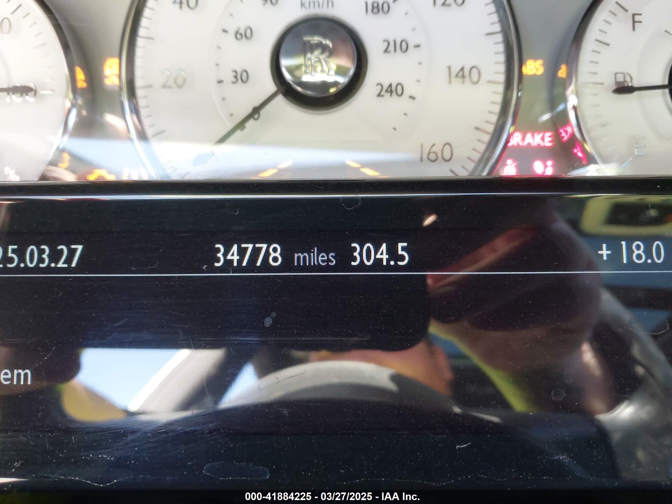 2015 Rolls-royce Ghost   White vin: SCA664S50FUX53044