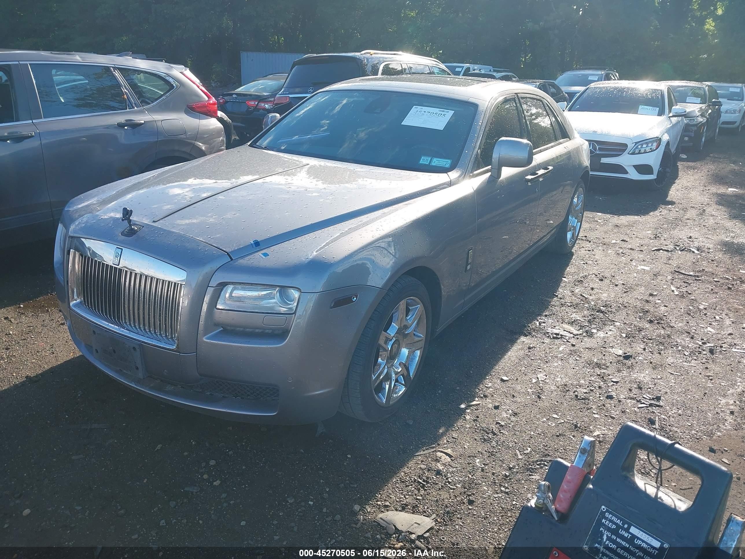 2011 Rolls-royce Ghost Gray vin: SCA664S57BUX49485