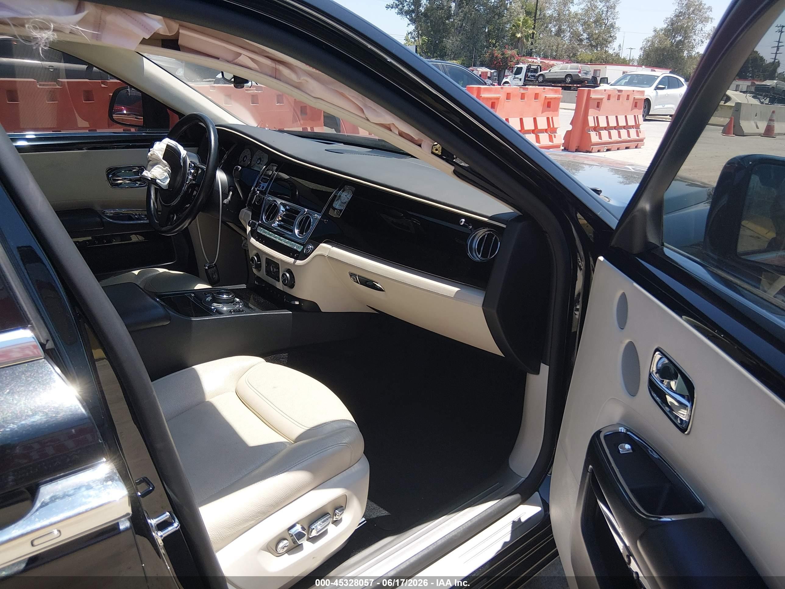 2015 Rolls-royce Ghost   Black vin: SCA664S59FUX53236