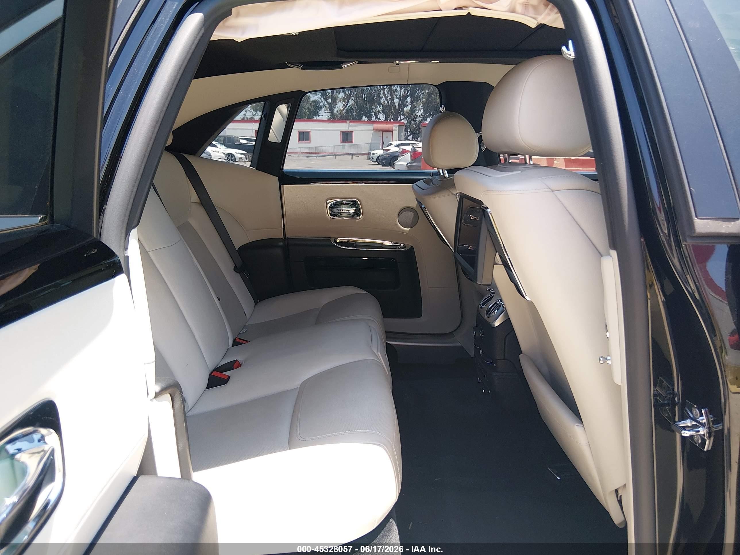 2015 Rolls-royce Ghost   Black vin: SCA664S59FUX53236
