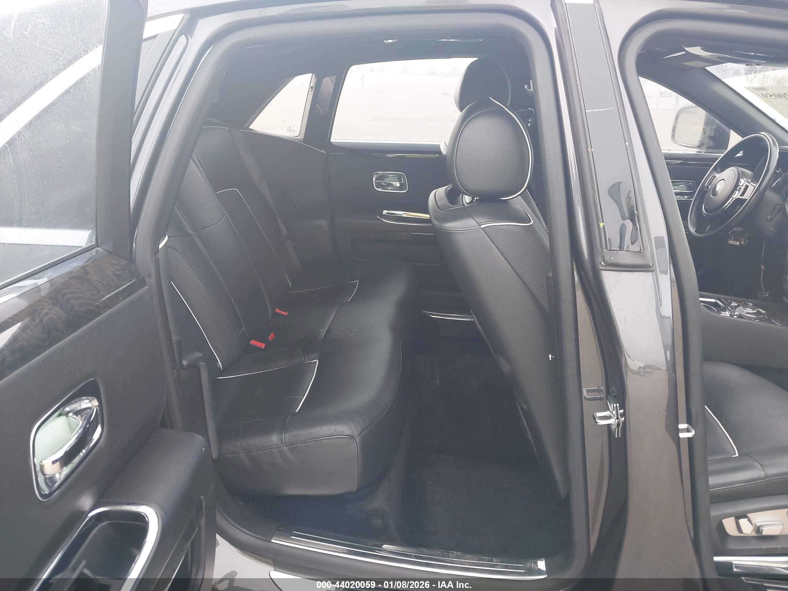 2011 Rolls-royce Ghost   Black vin: SCA664S5XBUX50064