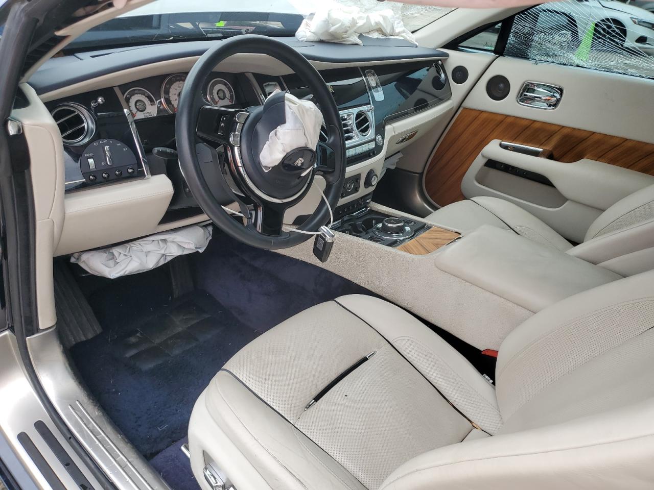 2014 Rolls-royce Wraith Two Tone vin: SCA665C56EUX84611