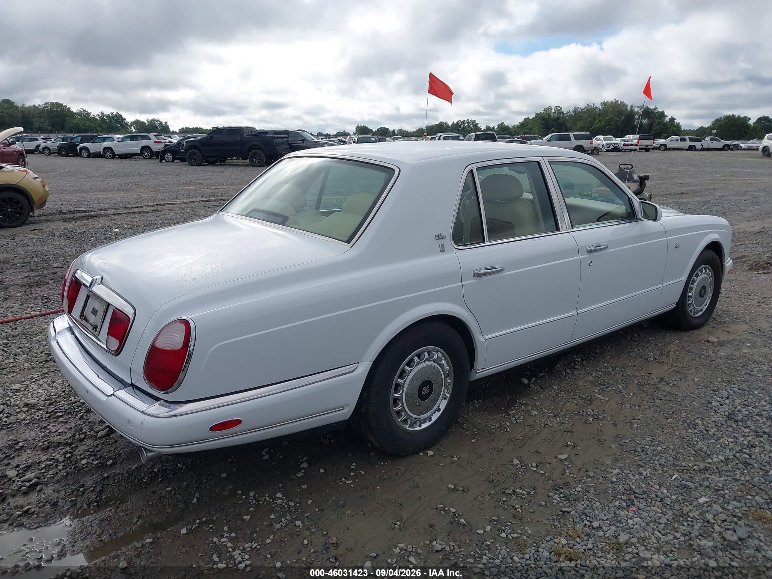 2000 Rolls-royce Silver Seraph   Белый vin: SCALA61E3YCX04105