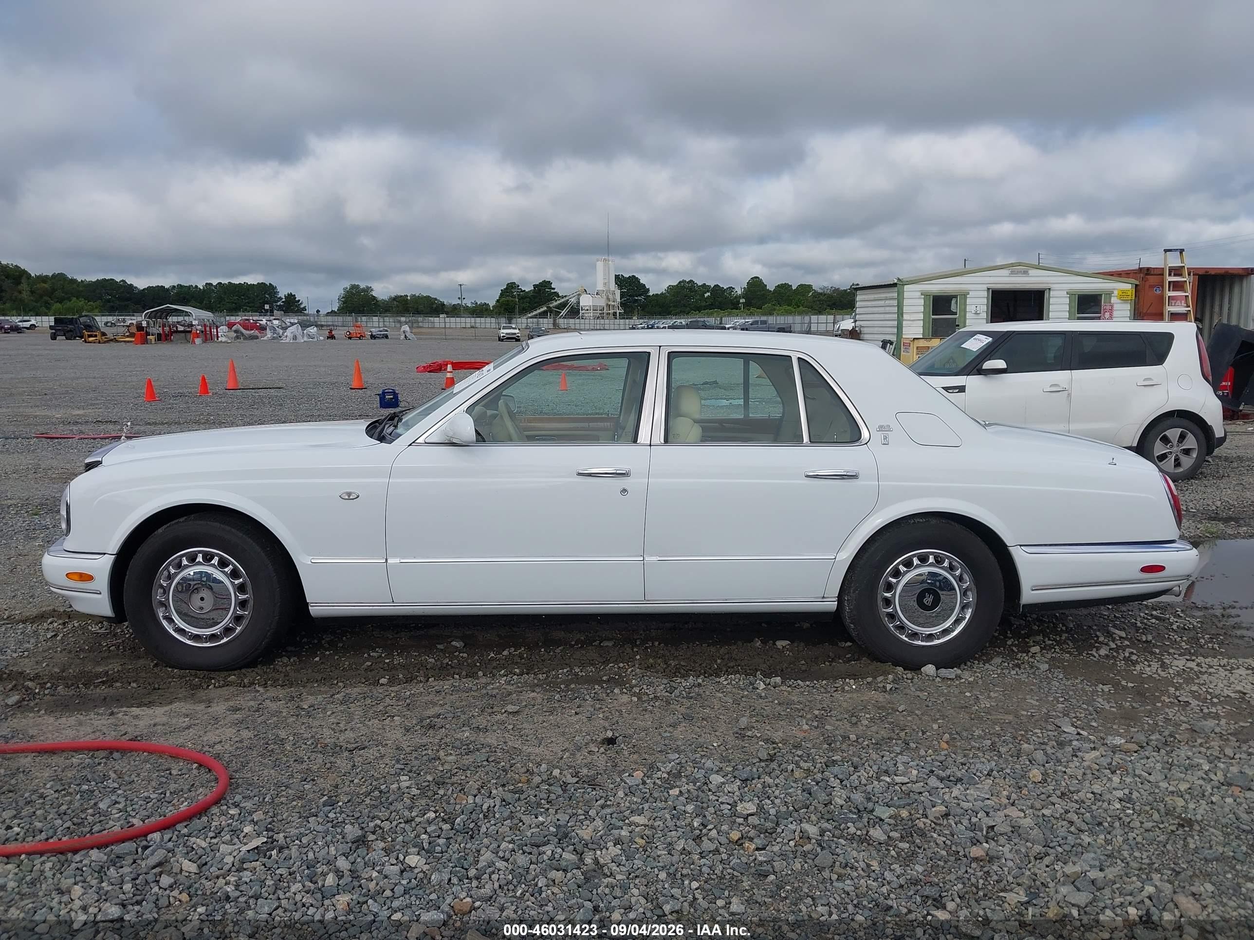 2000 Rolls-royce Silver Seraph   Белый vin: SCALA61E3YCX04105
