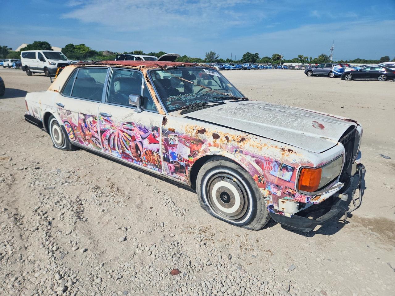 1989 Rolls-royce Silver Spur White vin: SCAZN02A2KCX25719