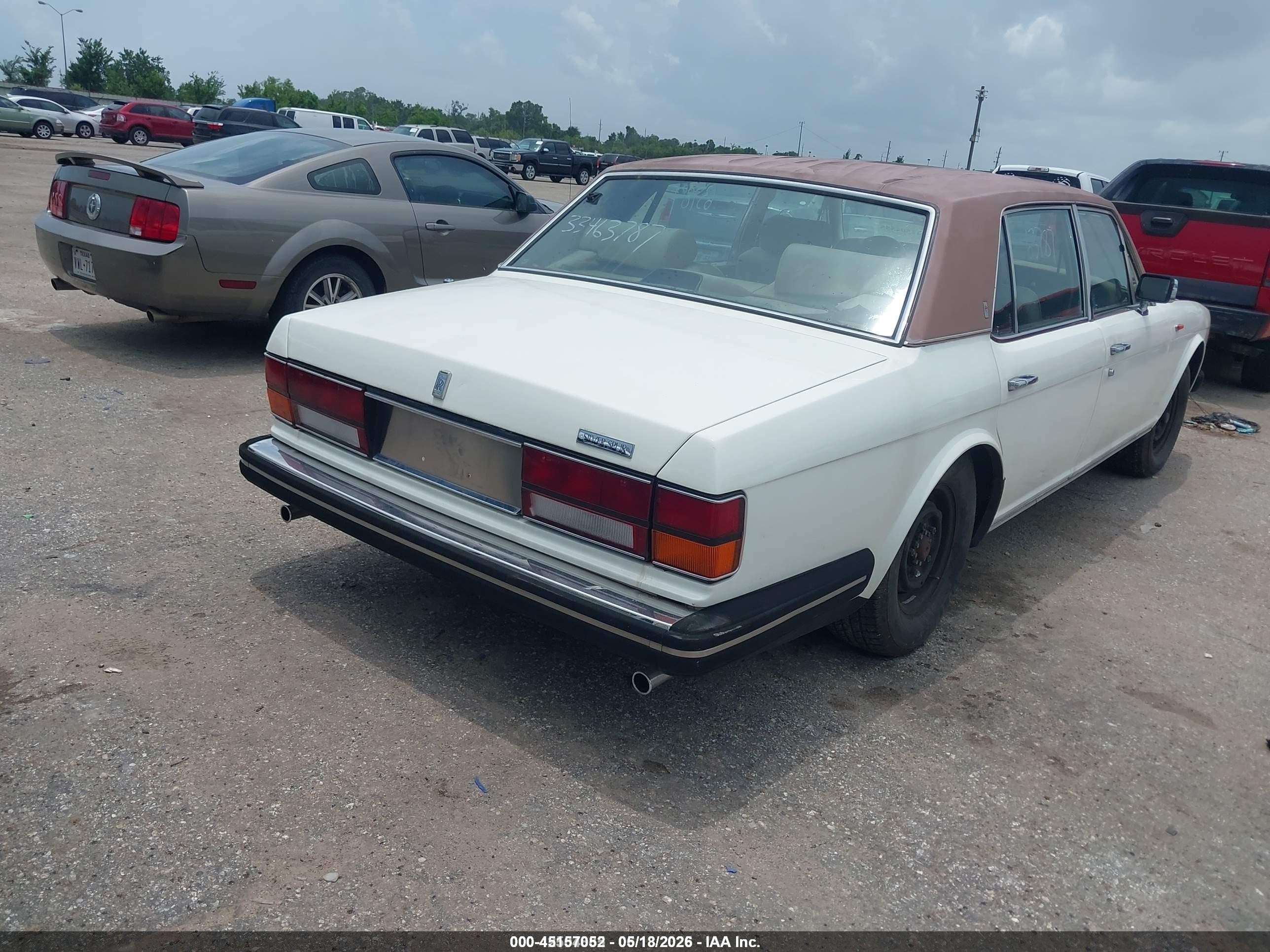 1986 Rolls-royce Silver Spur   Белый vin: SCAZN42A5GCX14809