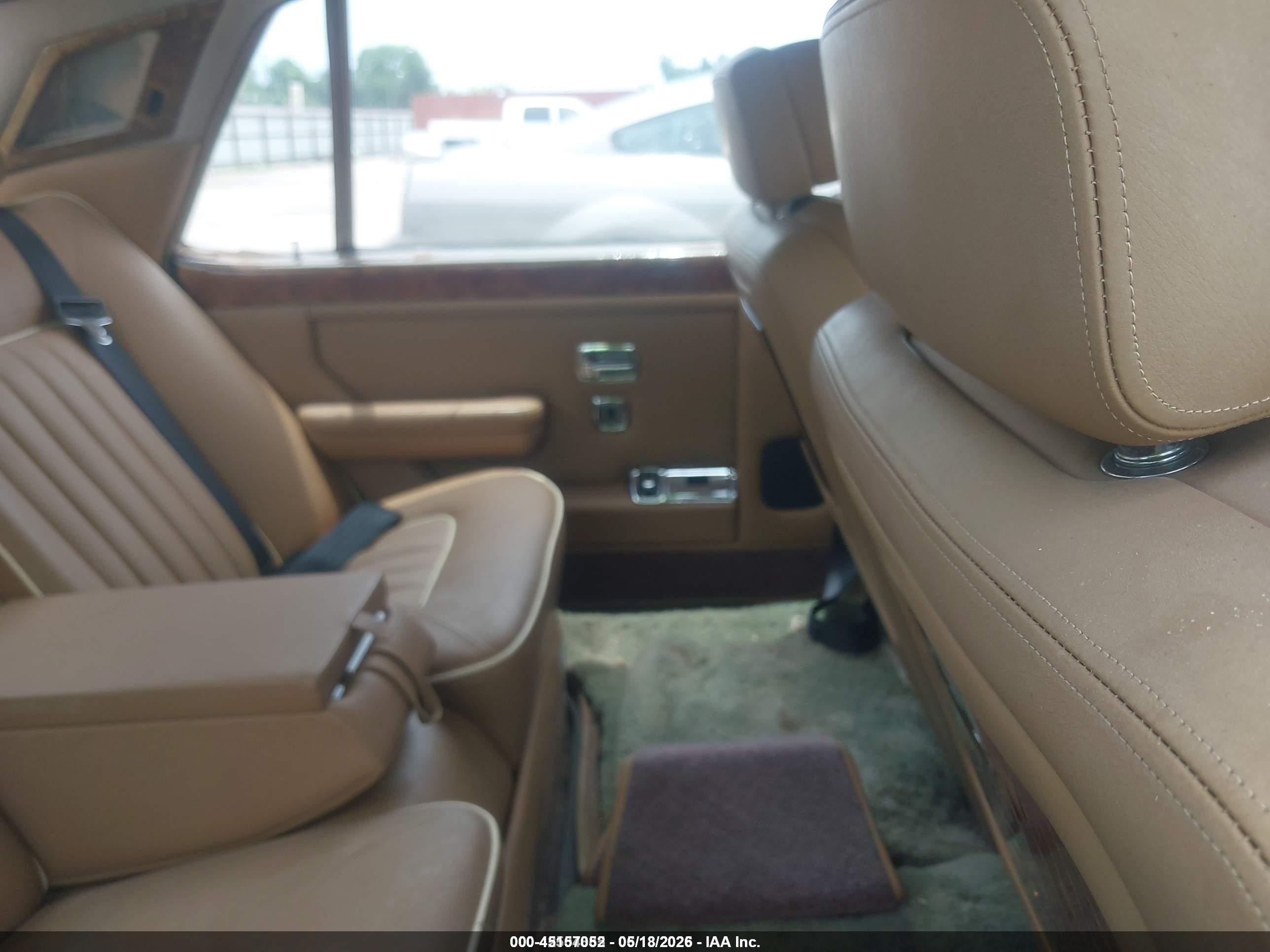 1986 Rolls-royce Silver Spur   Белый vin: SCAZN42A5GCX14809