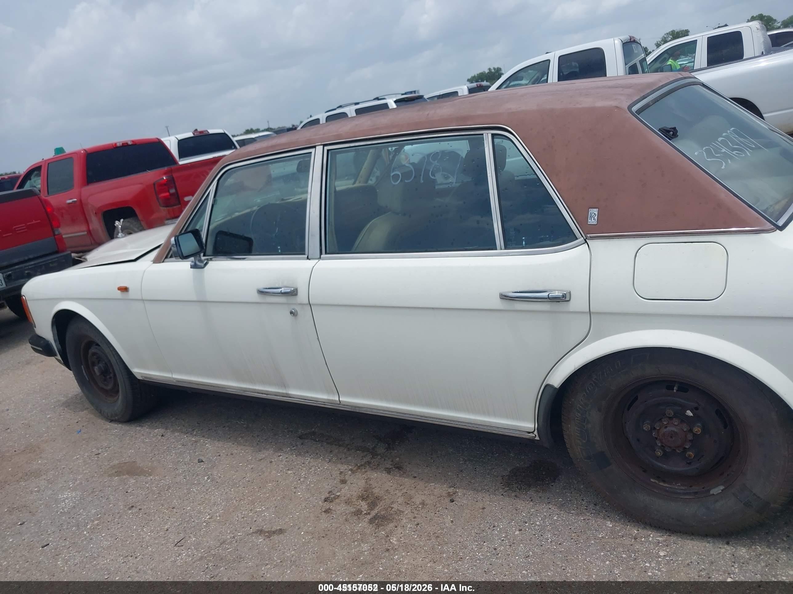 1986 Rolls-royce Silver Spur   Белый vin: SCAZN42A5GCX14809