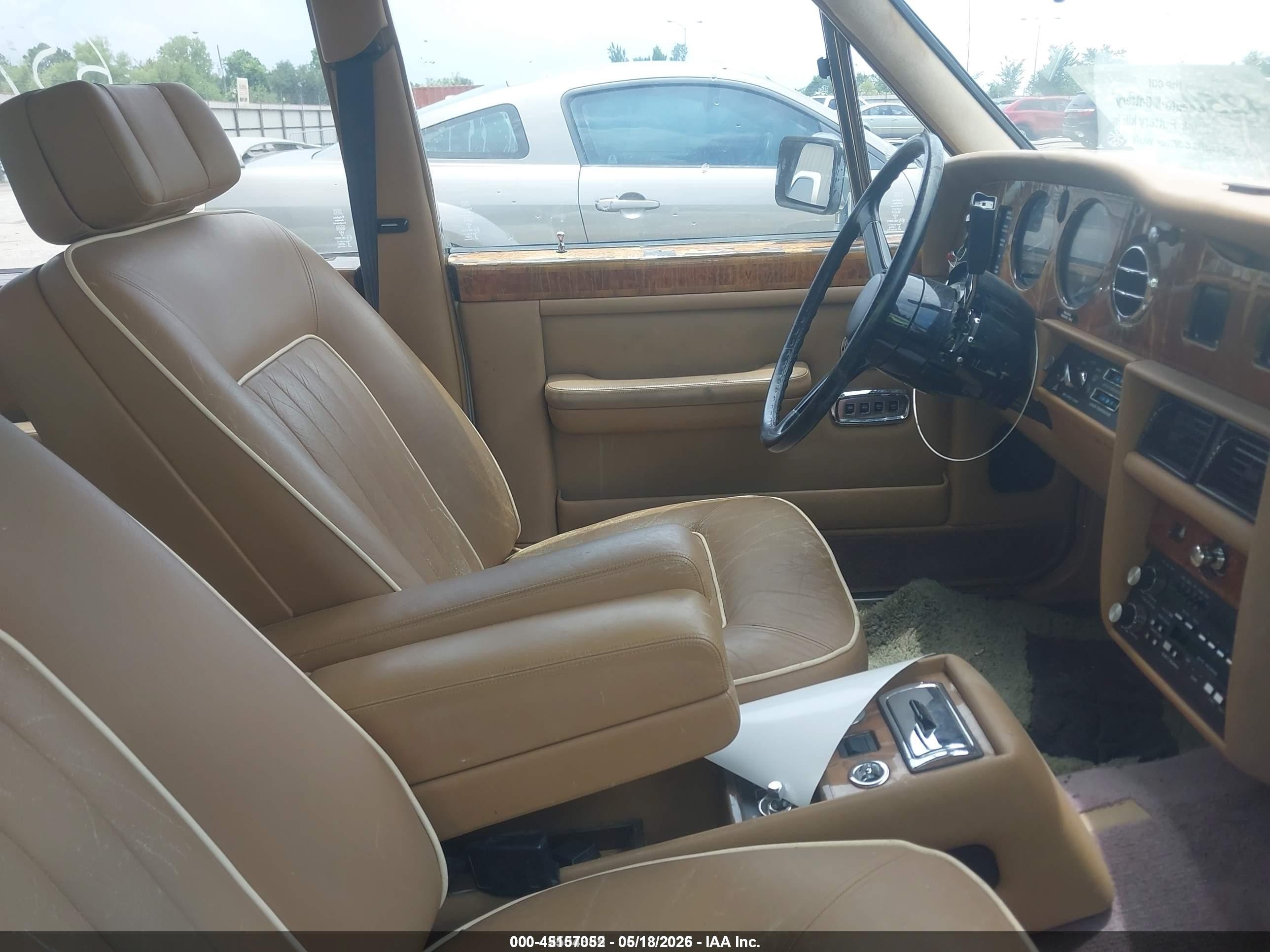 1986 Rolls-royce Silver Spur   Белый vin: SCAZN42A5GCX14809