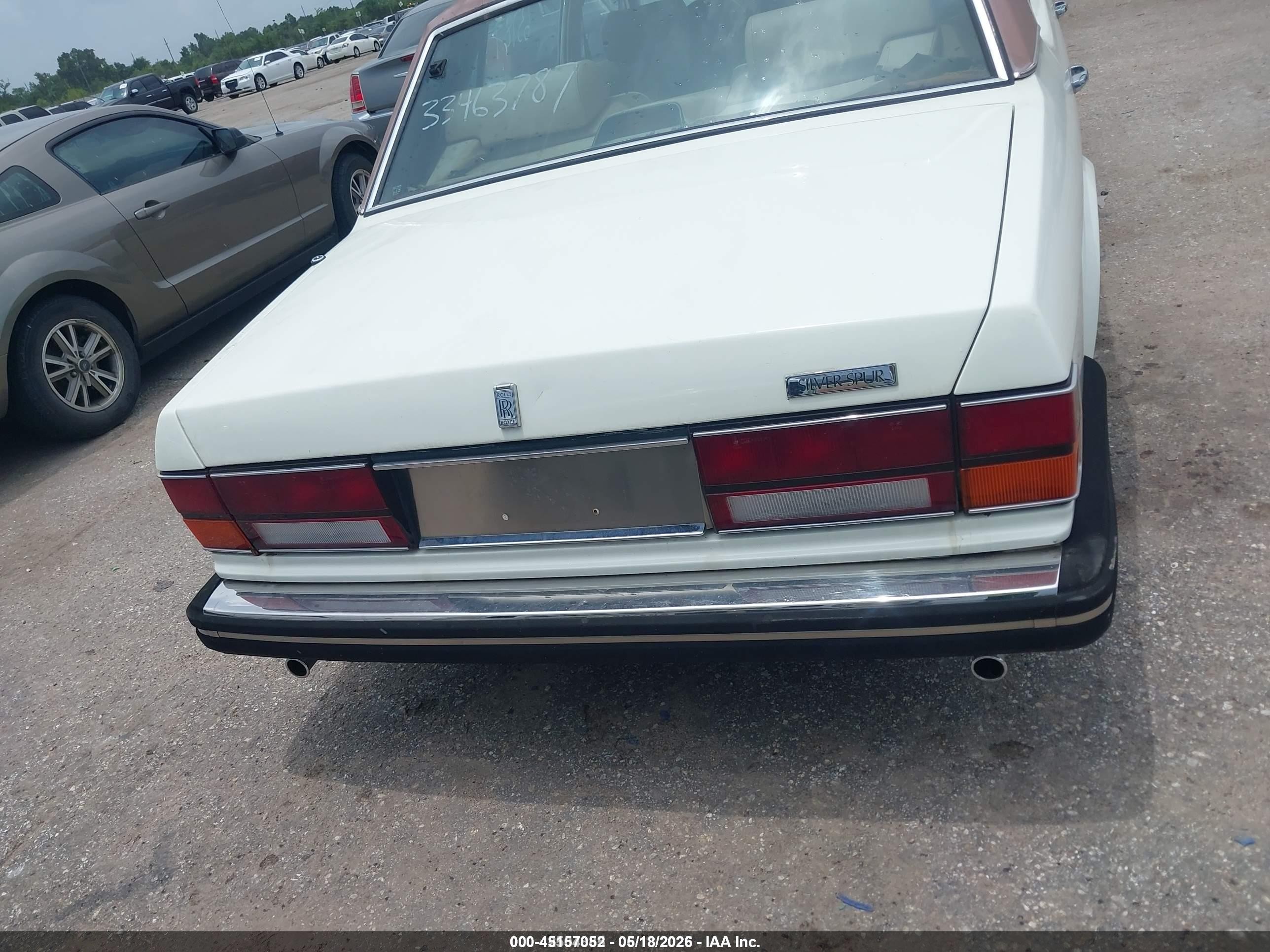 1986 Rolls-royce Silver Spur   Белый vin: SCAZN42A5GCX14809