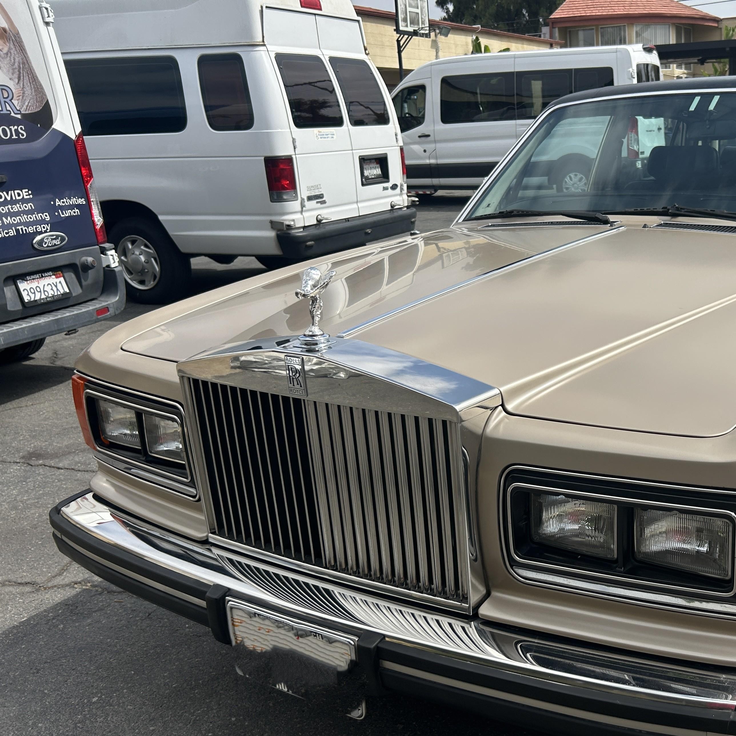 1985 Rolls-royce Silver Spur   Gold vin: SCAZN42A1FCX12165
