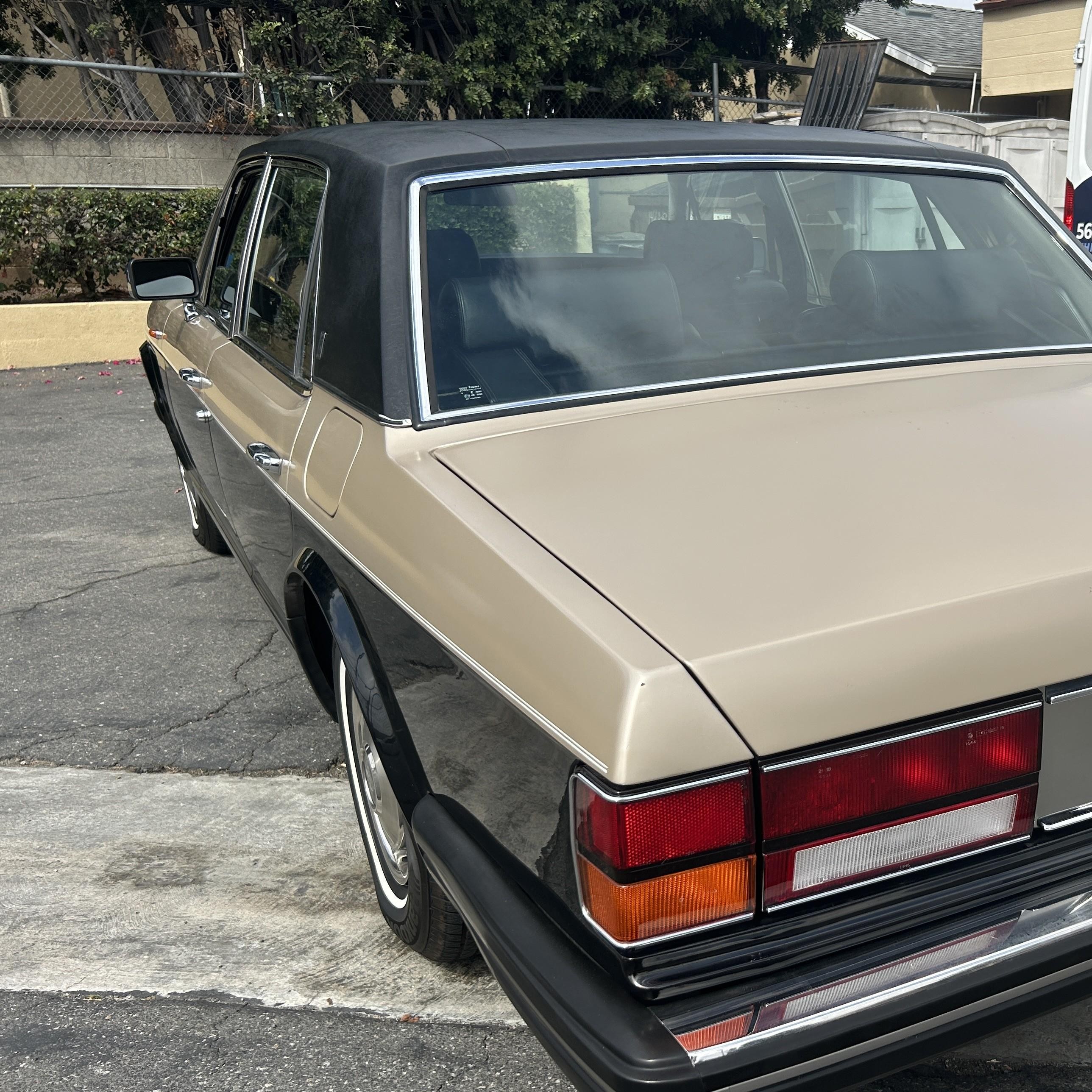 1985 Rolls-royce Silver Spur   Gold vin: SCAZN42A1FCX12165
