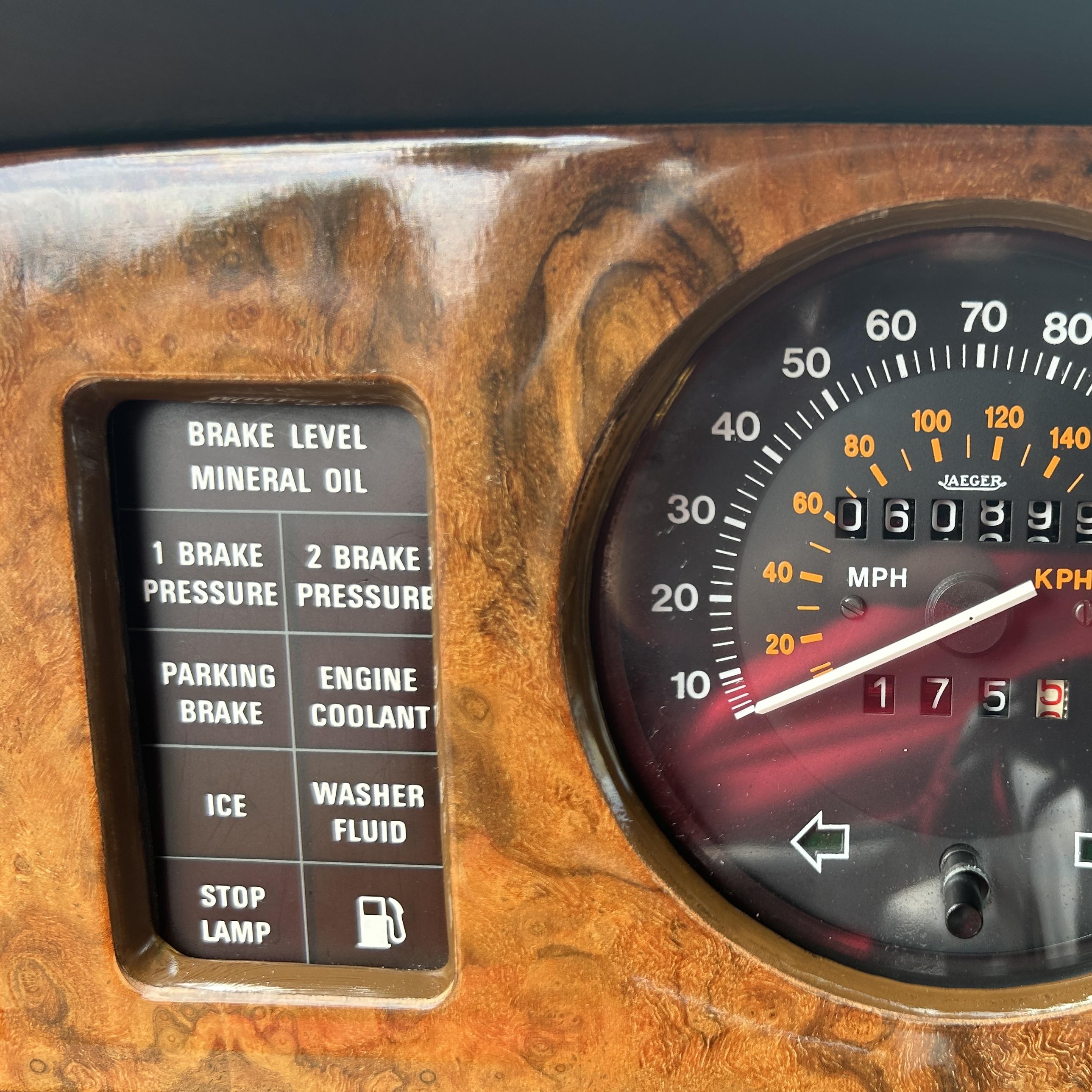1985 Rolls-royce Silver Spur   Gold vin: SCAZN42A1FCX12165