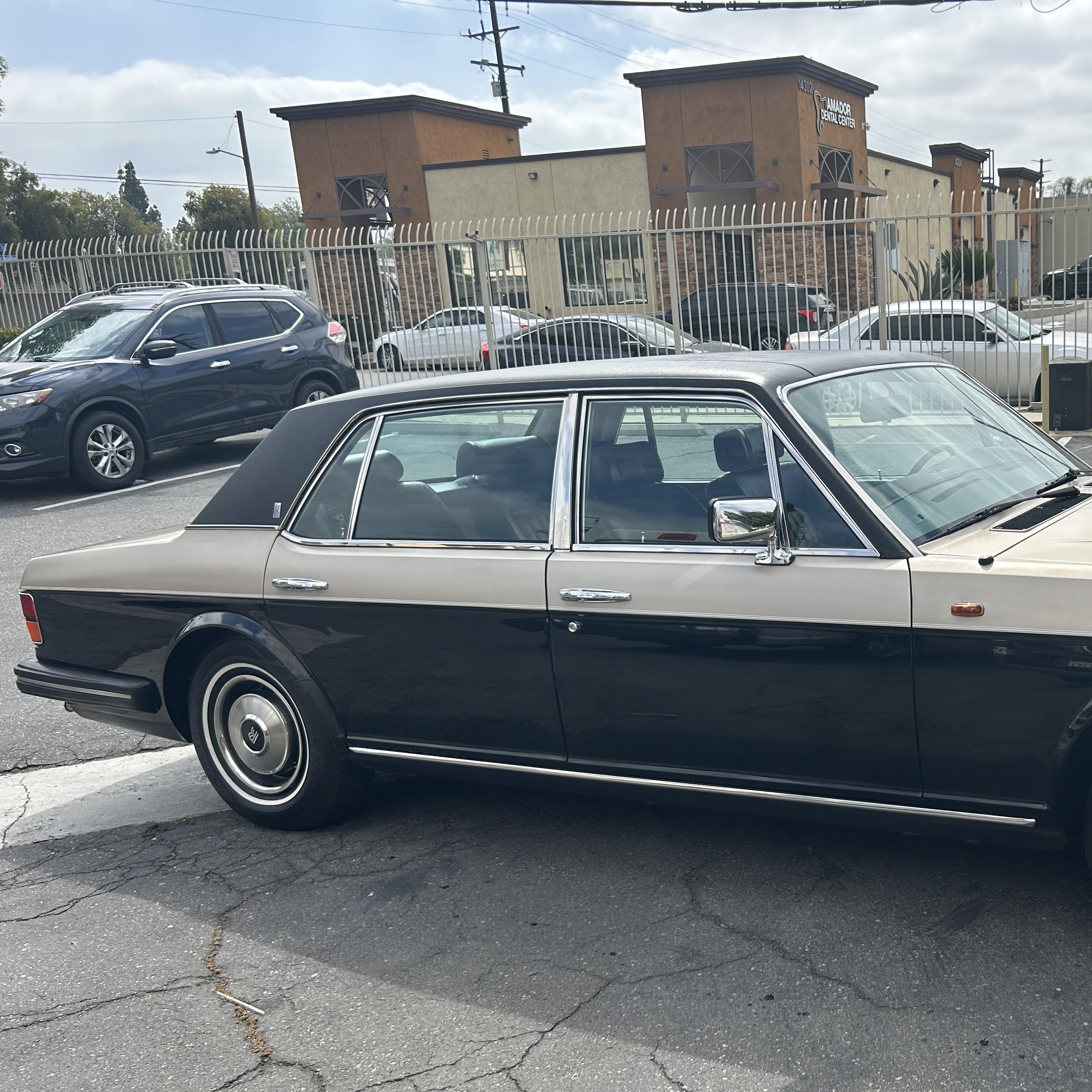1985 Rolls-royce Silver Spur   Gold vin: SCAZN42A1FCX12165