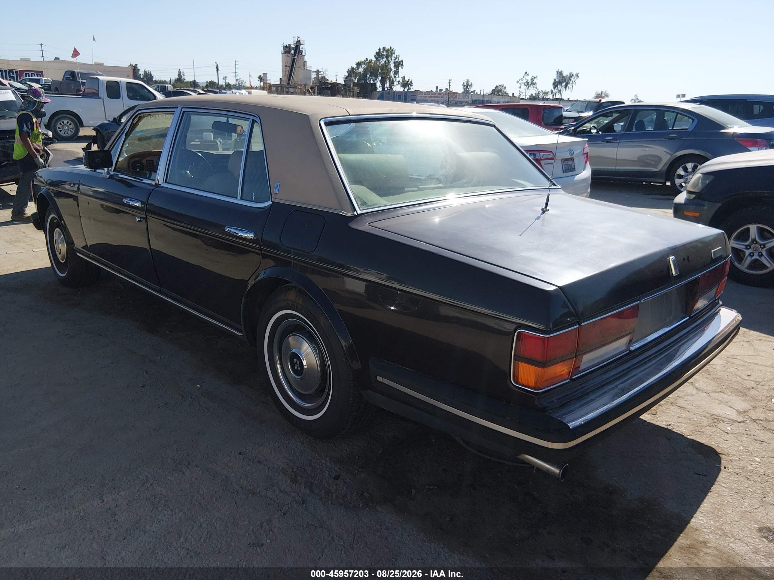 1983 Rolls-royce Silver Spur   Brown vin: SCAZN42AXDCX07446