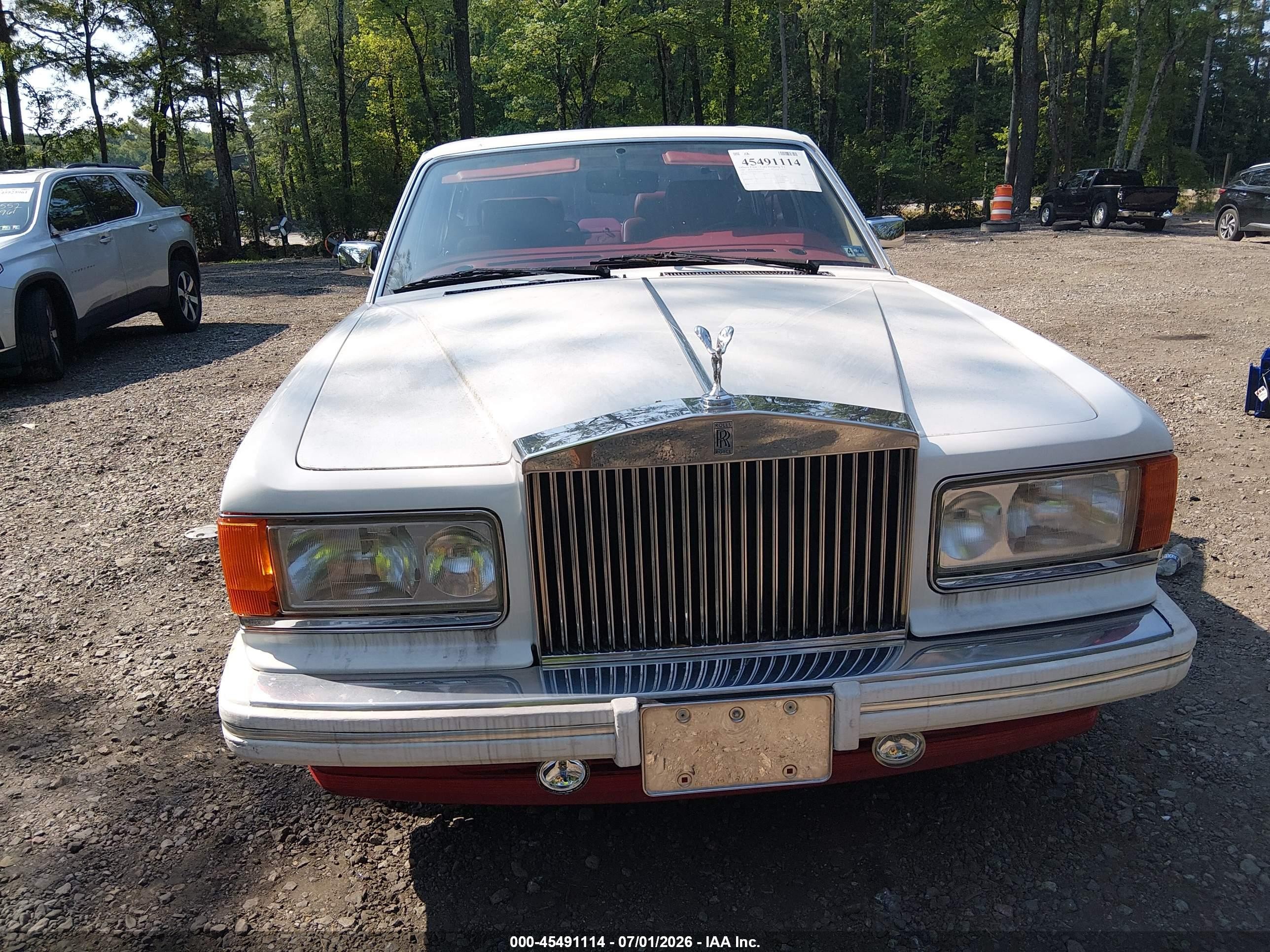 1993 Rolls-royce Silver Spirit   Белый vin: SCAZS02D1PCX46510