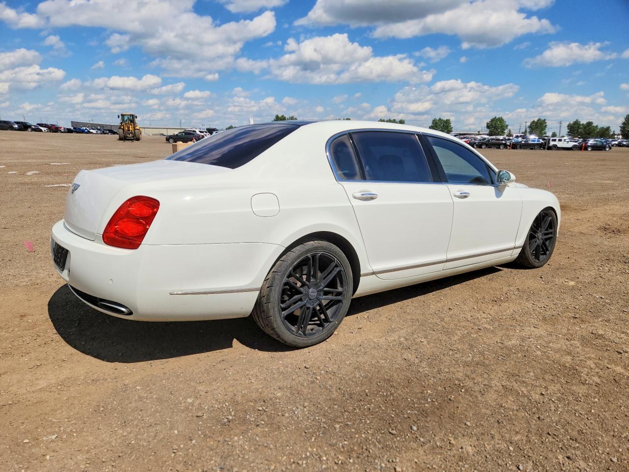 2008 Bentley Continental White vin: SCBBE53W78C055551