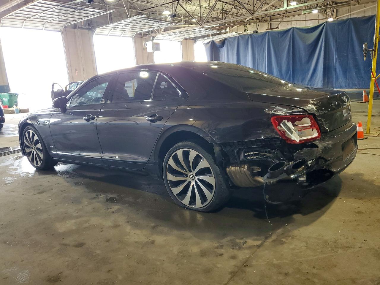 2022 Bentley Flying Spur Коричневый vin: SCBBG6ZG8NC091762