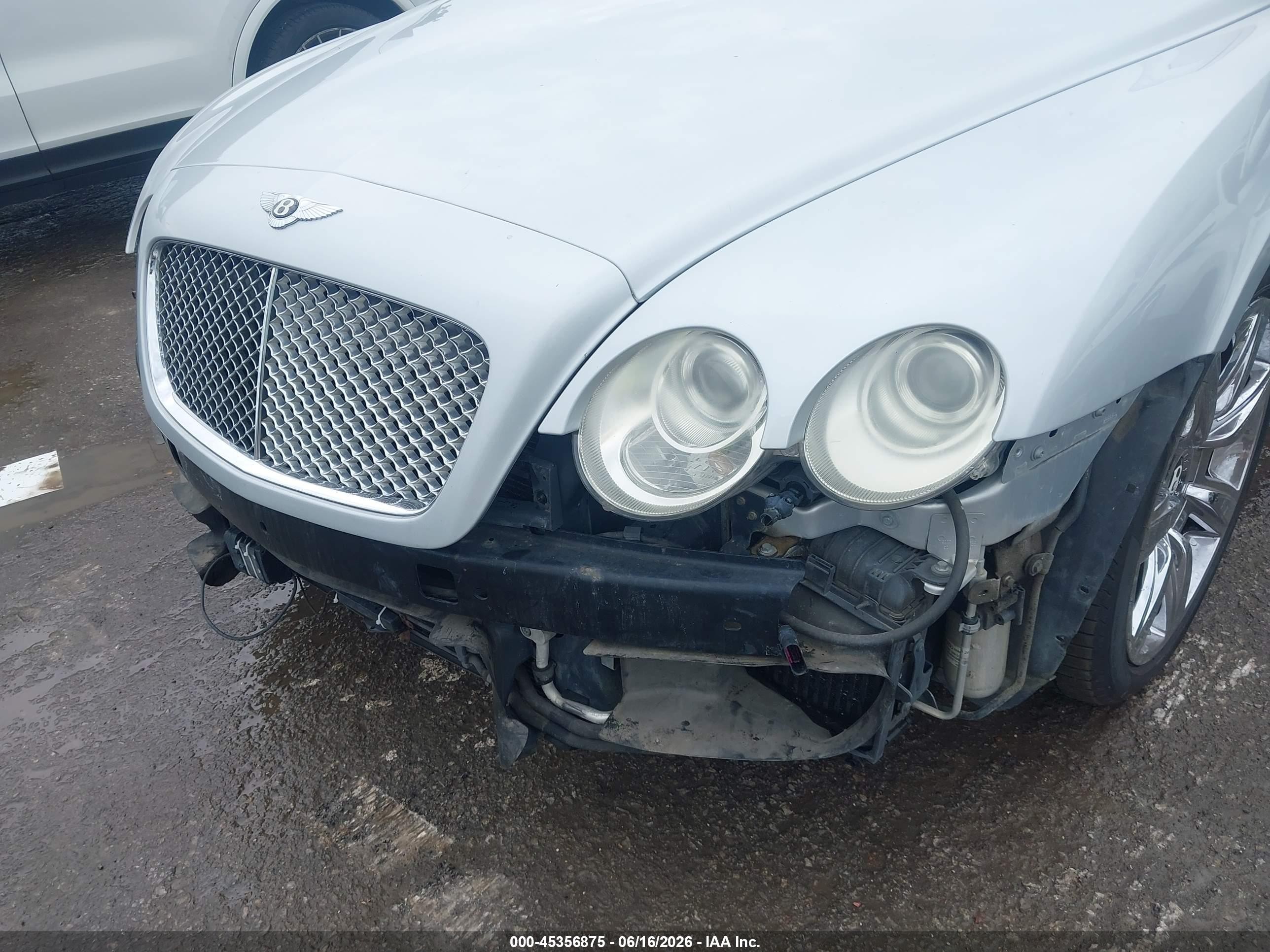 2006 Bentley Continental Flying Spur   Серебряный vin: SCBBR53W06C038043