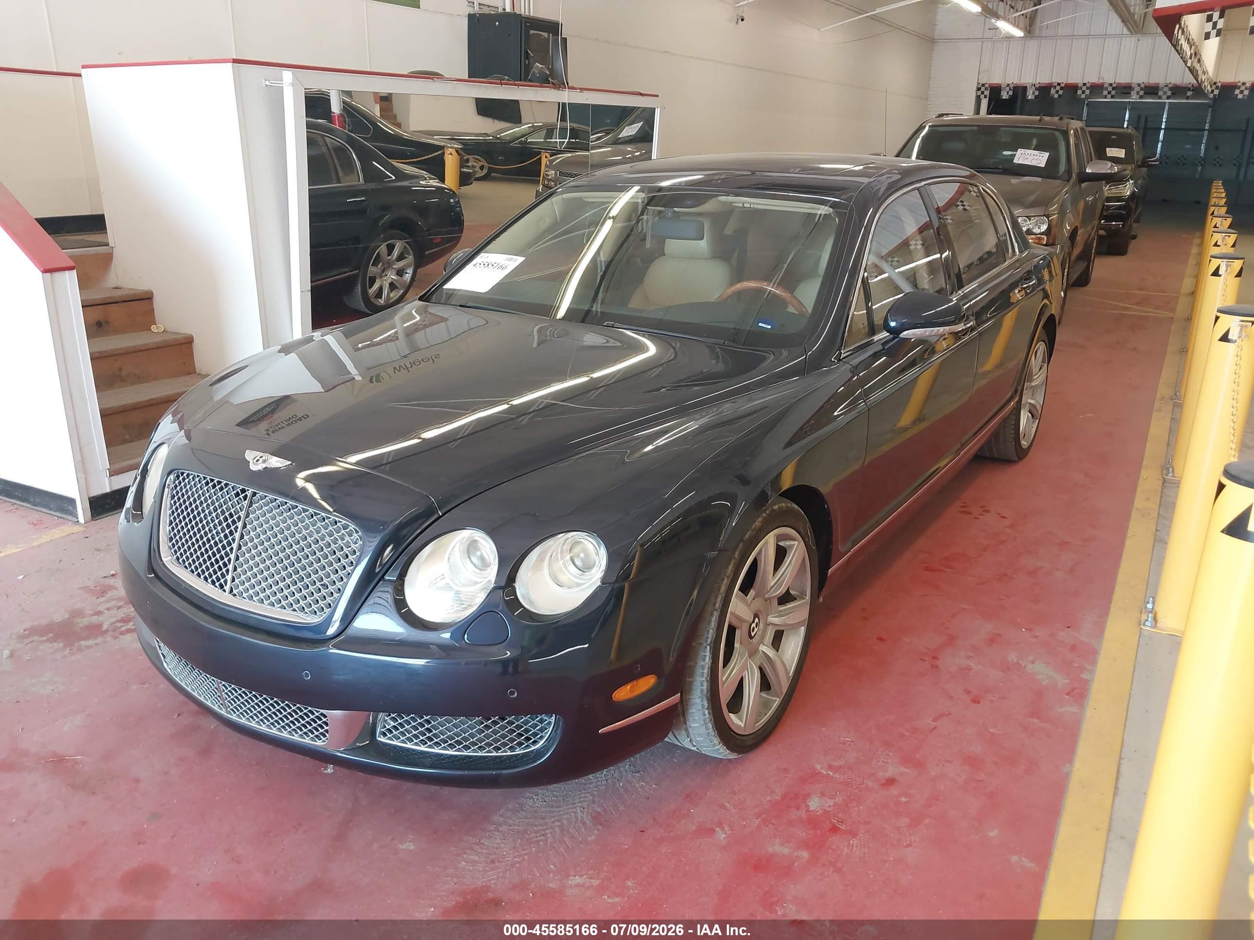 2006 Bentley Continental Flying Spur   Синий vin: SCBBR53W36C039591