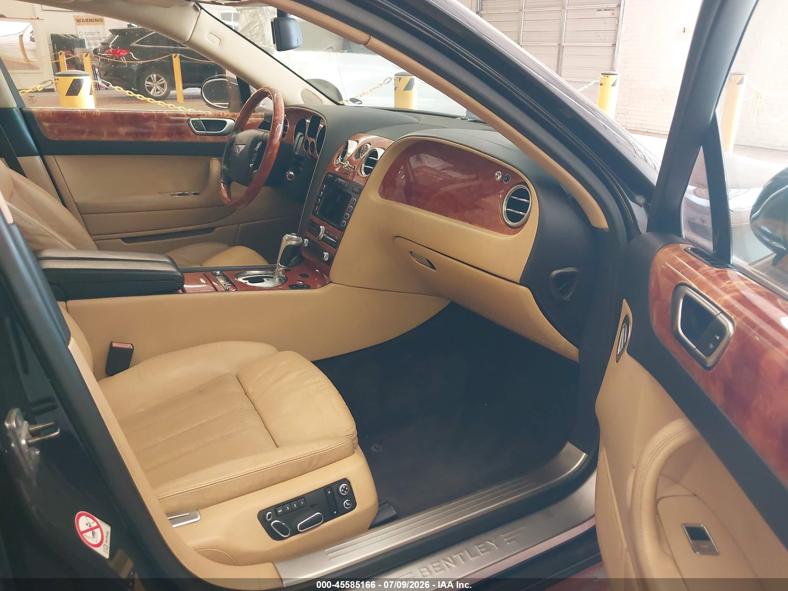 2006 Bentley Continental Flying Spur   Синий vin: SCBBR53W36C039591