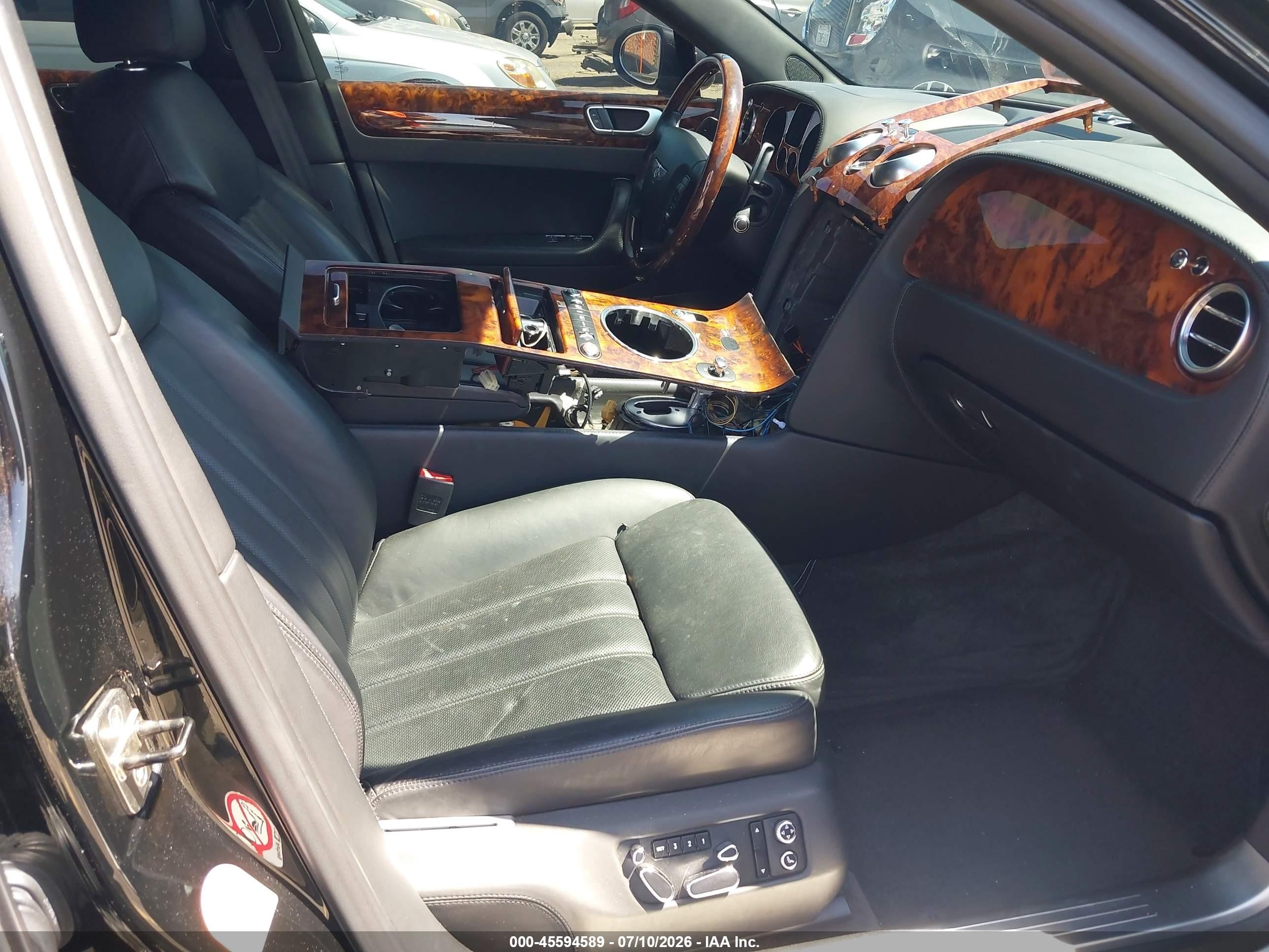 2006 Bentley Continental Flying Spur   Black vin: SCBBR53W468038162
