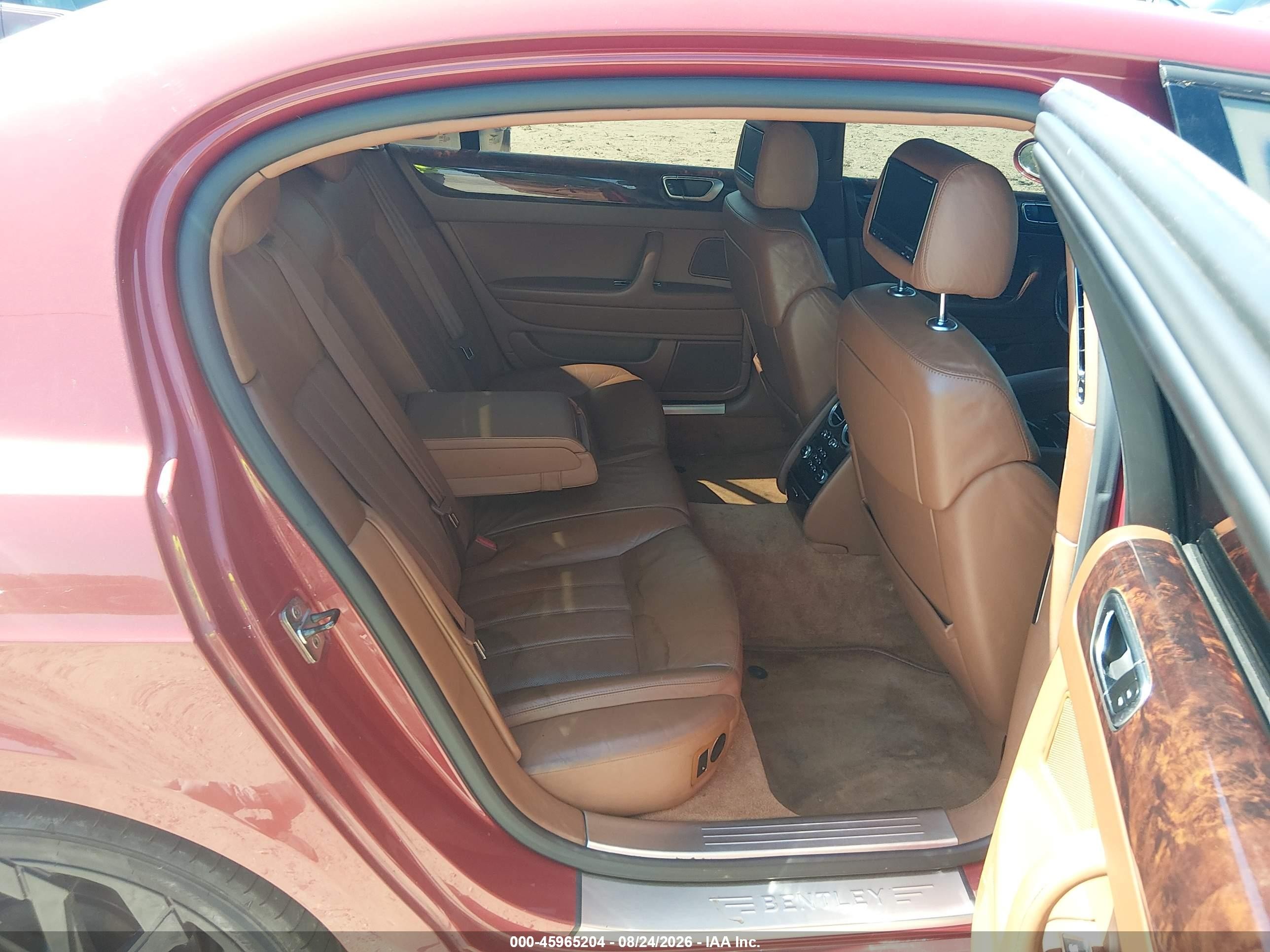 2006 Bentley Continental Flying Spur Burgundy vin: SCBBR53W56C036370
