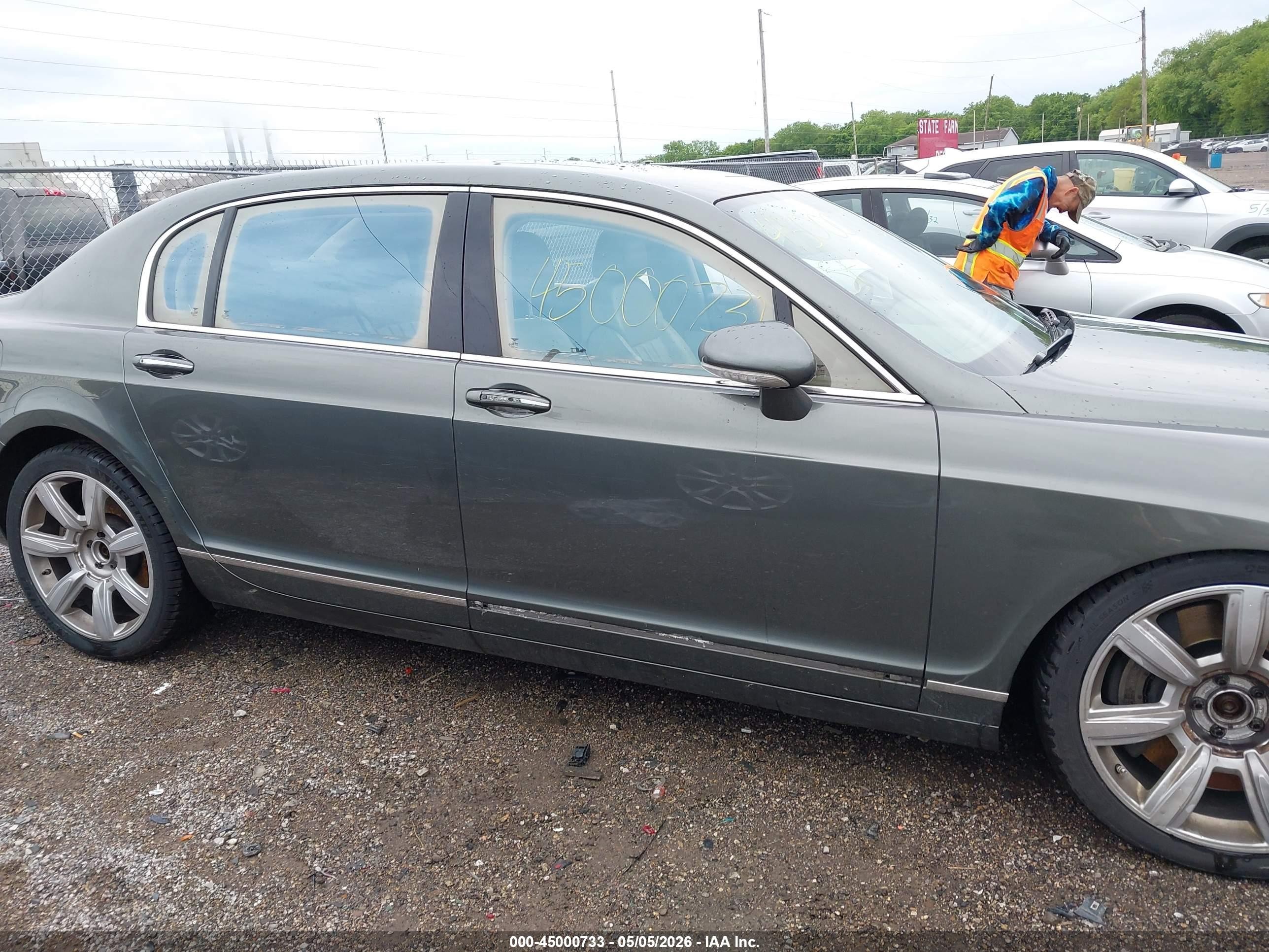 2006 Bentley Continental Flying Spur   Gray vin: SCBBR53W76C038928