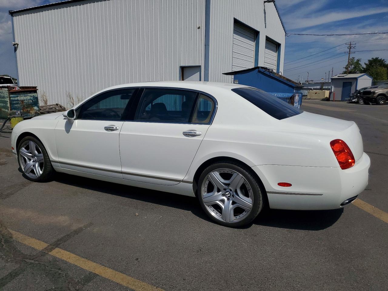 2006 Bentley Continental Flying Spur Белый vin: SCBBR53W96C034993